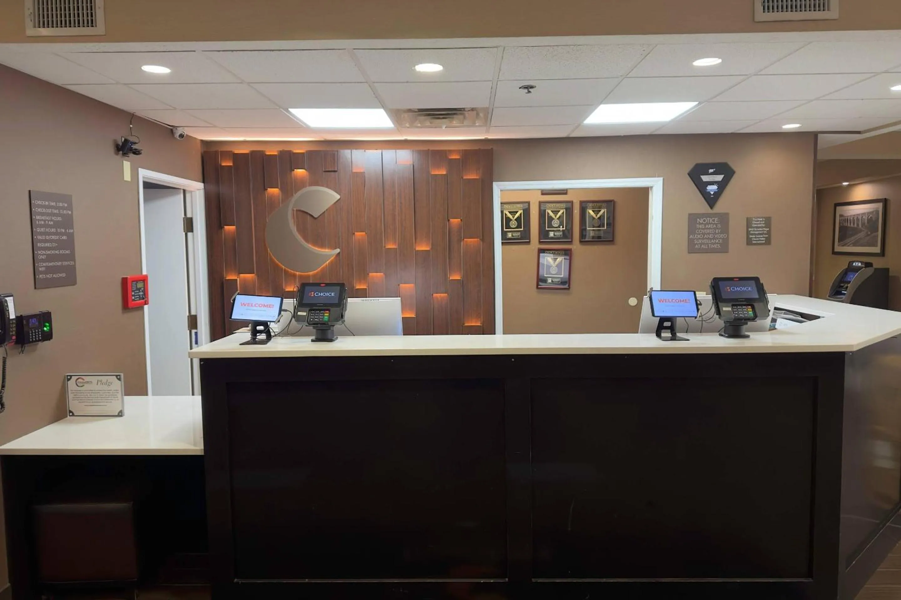 Lobby or reception in Comfort Suites Scranton near Montage Mountain