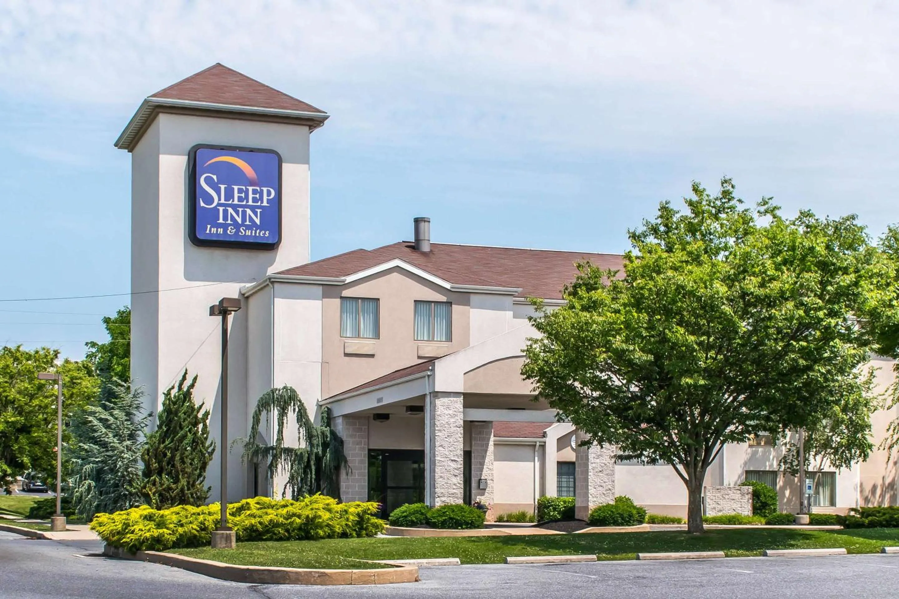 Property building in Sleep Inn & Suites of Lancaster County