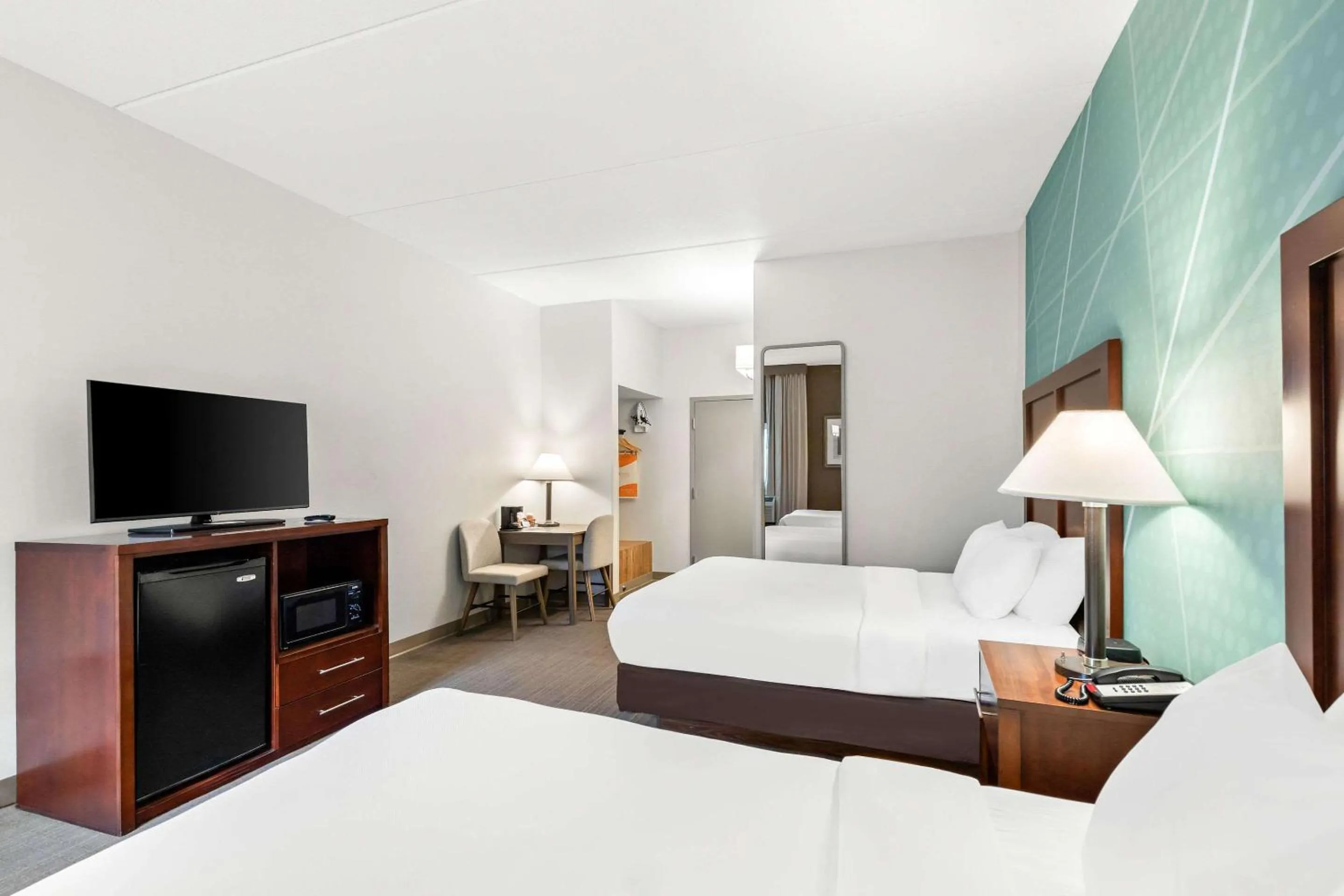 Bedroom, Bed in Comfort Inn Pocono Lakes Region