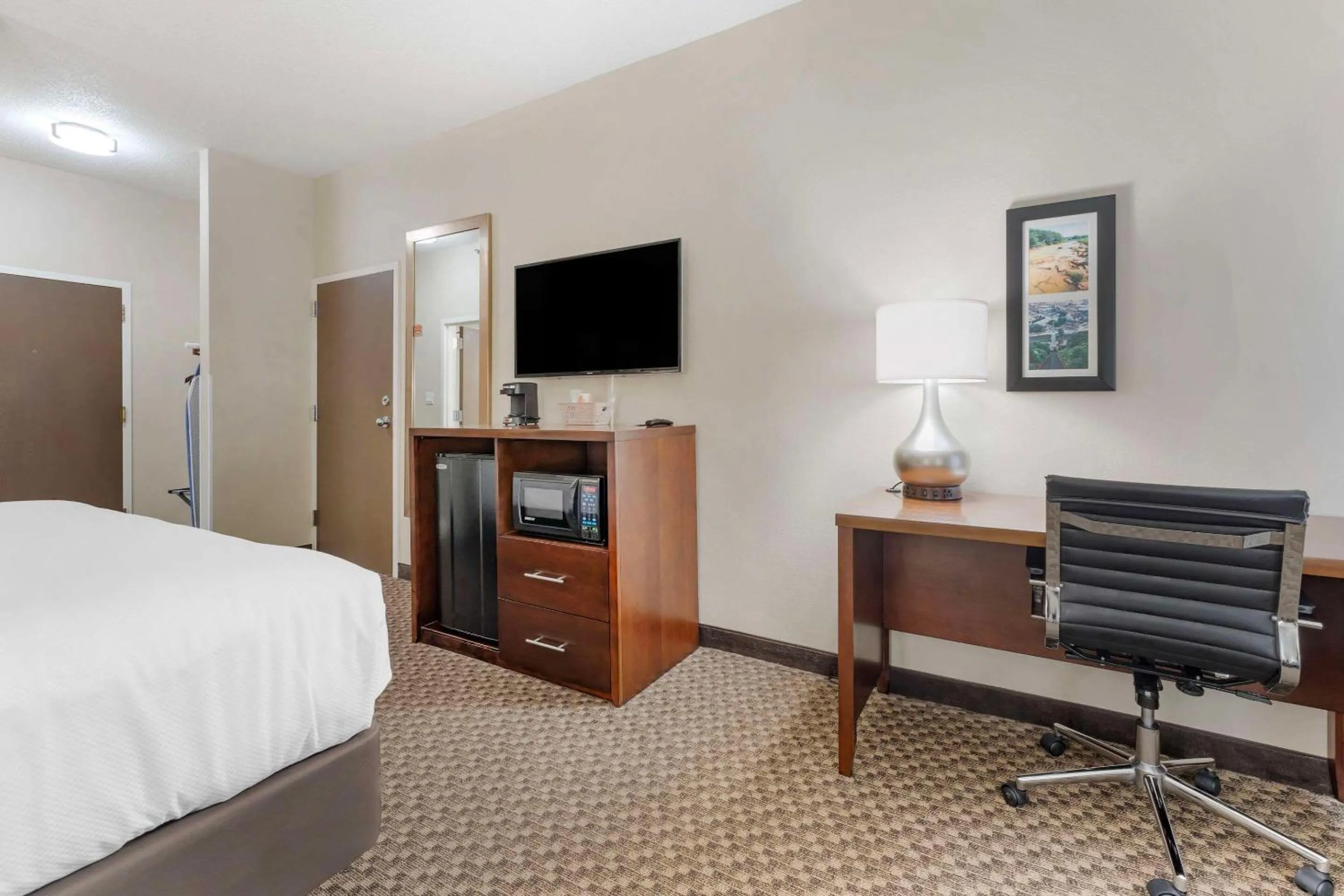 Bedroom, Bed in Comfort Inn & Suites Johnstown - Richland Town Center