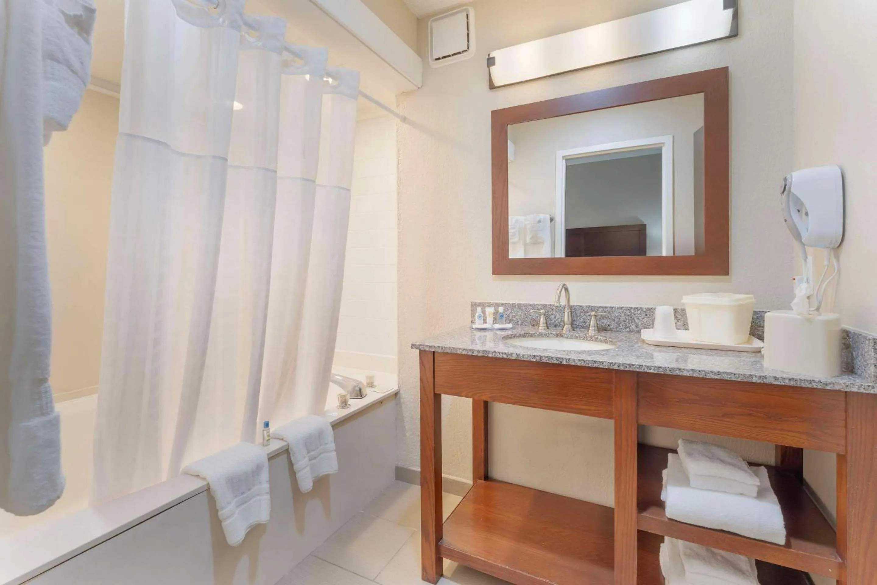 Bedroom in Comfort Inn & Suites Johnstown - Richland Town Center