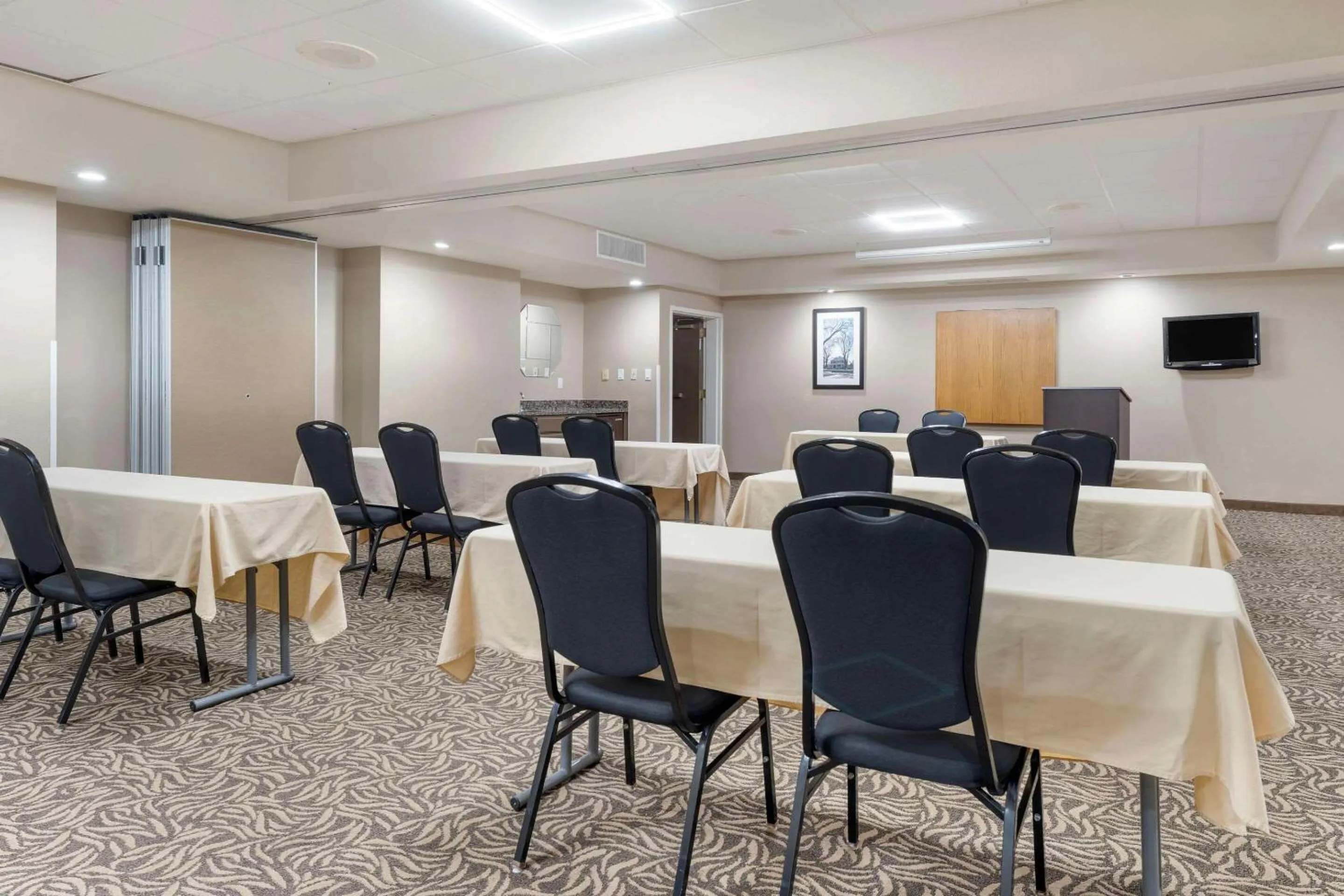 Meeting/conference room in Comfort Inn & Suites Johnstown - Richland Town Center