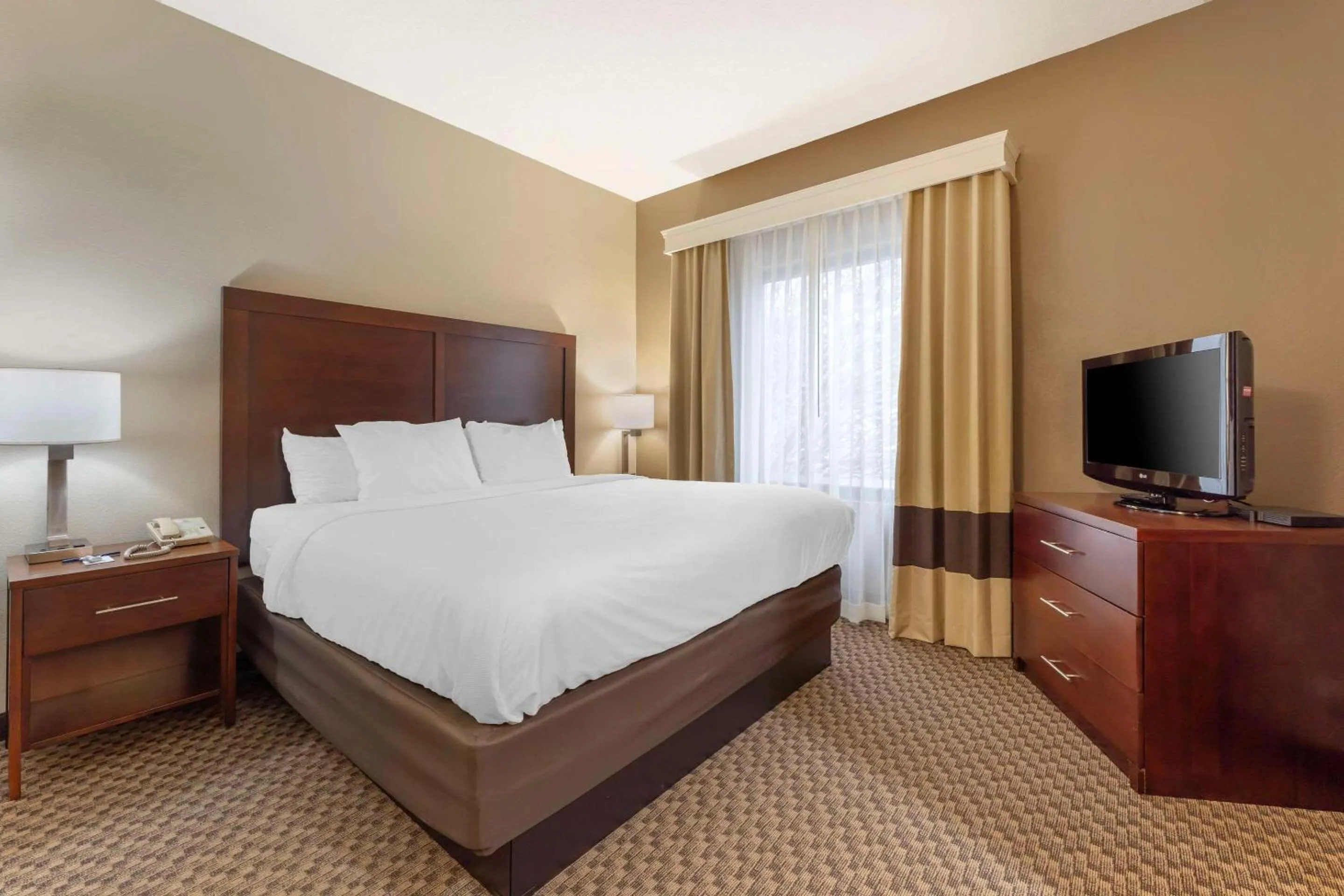 Bedroom, Bed in Comfort Inn & Suites Johnstown - Richland Town Center