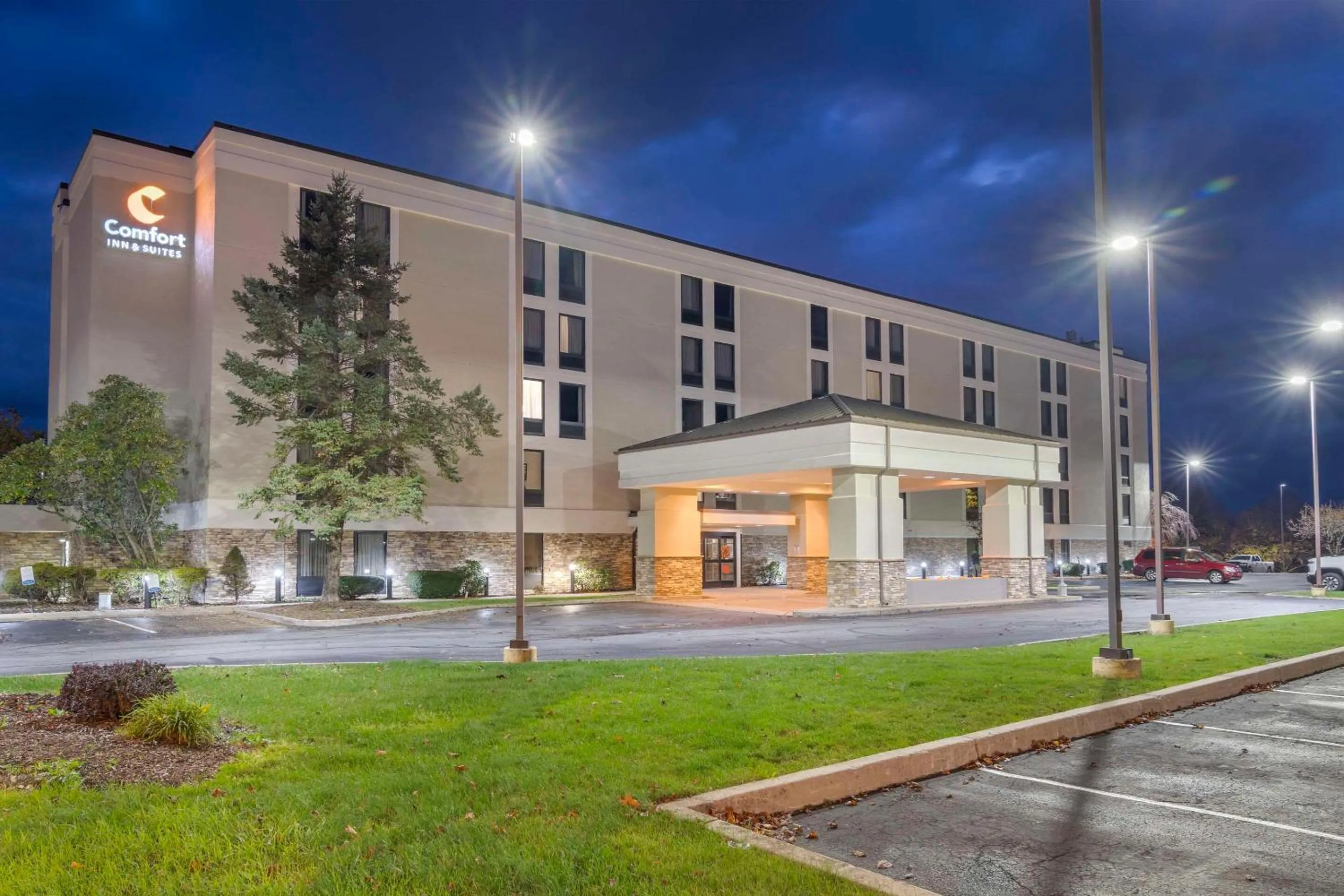 Property building in Comfort Inn & Suites Johnstown - Richland Town Center