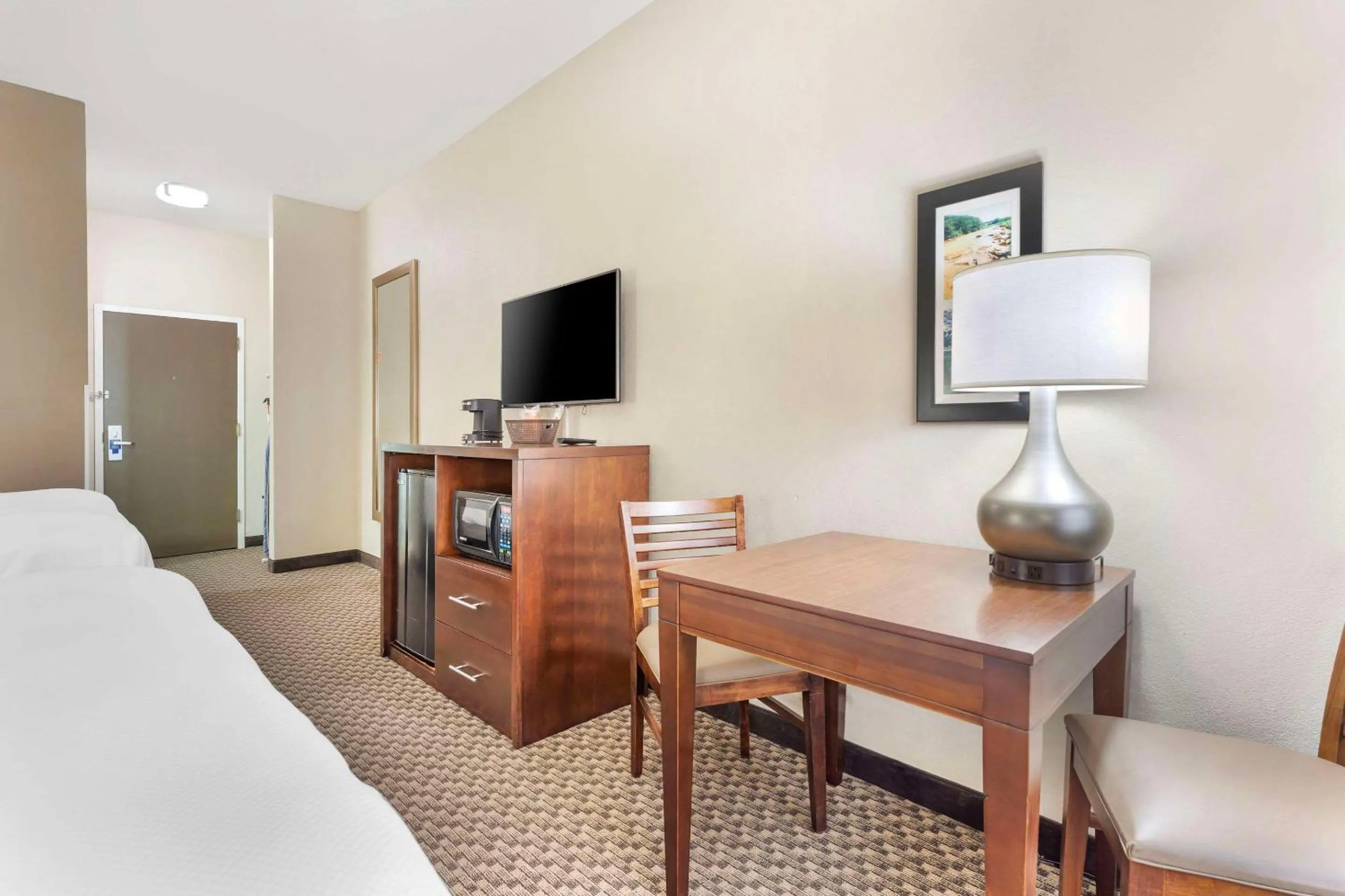 Bedroom, Bed in Comfort Inn & Suites Johnstown - Richland Town Center