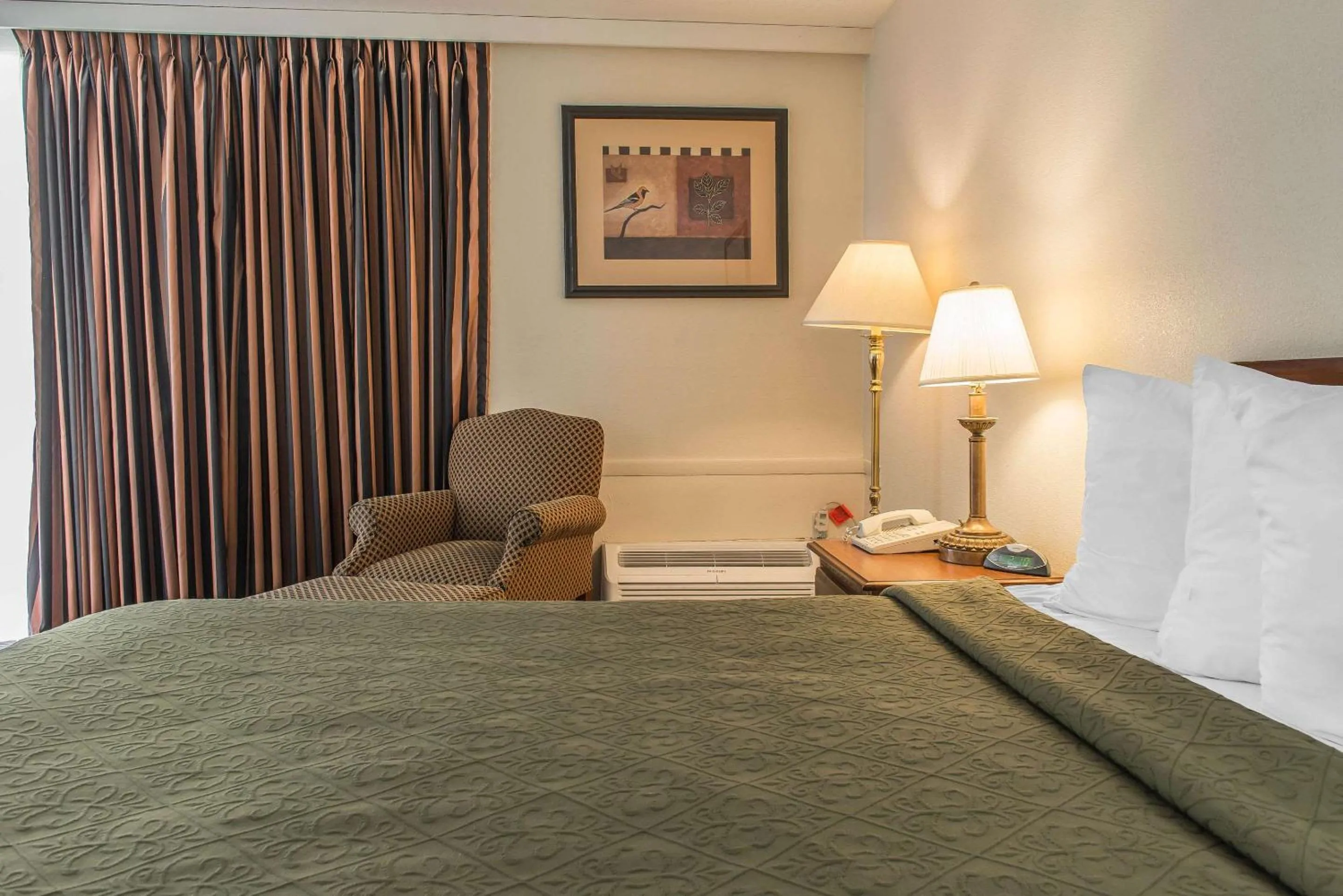 Photo of the whole room in Rodeway Inn Brookville