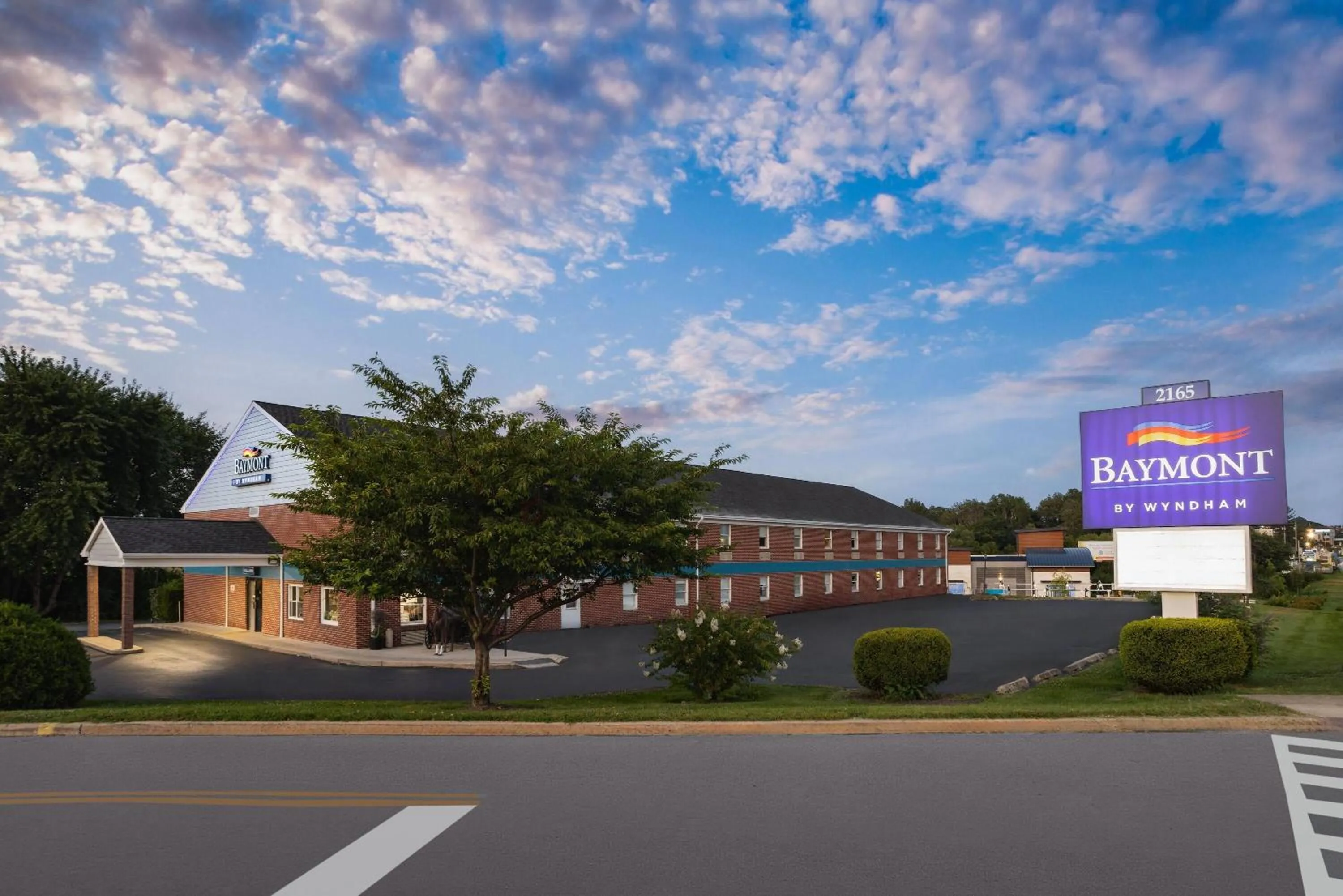 Property building in Baymont by Wyndham Lancaster PA Dutch Country