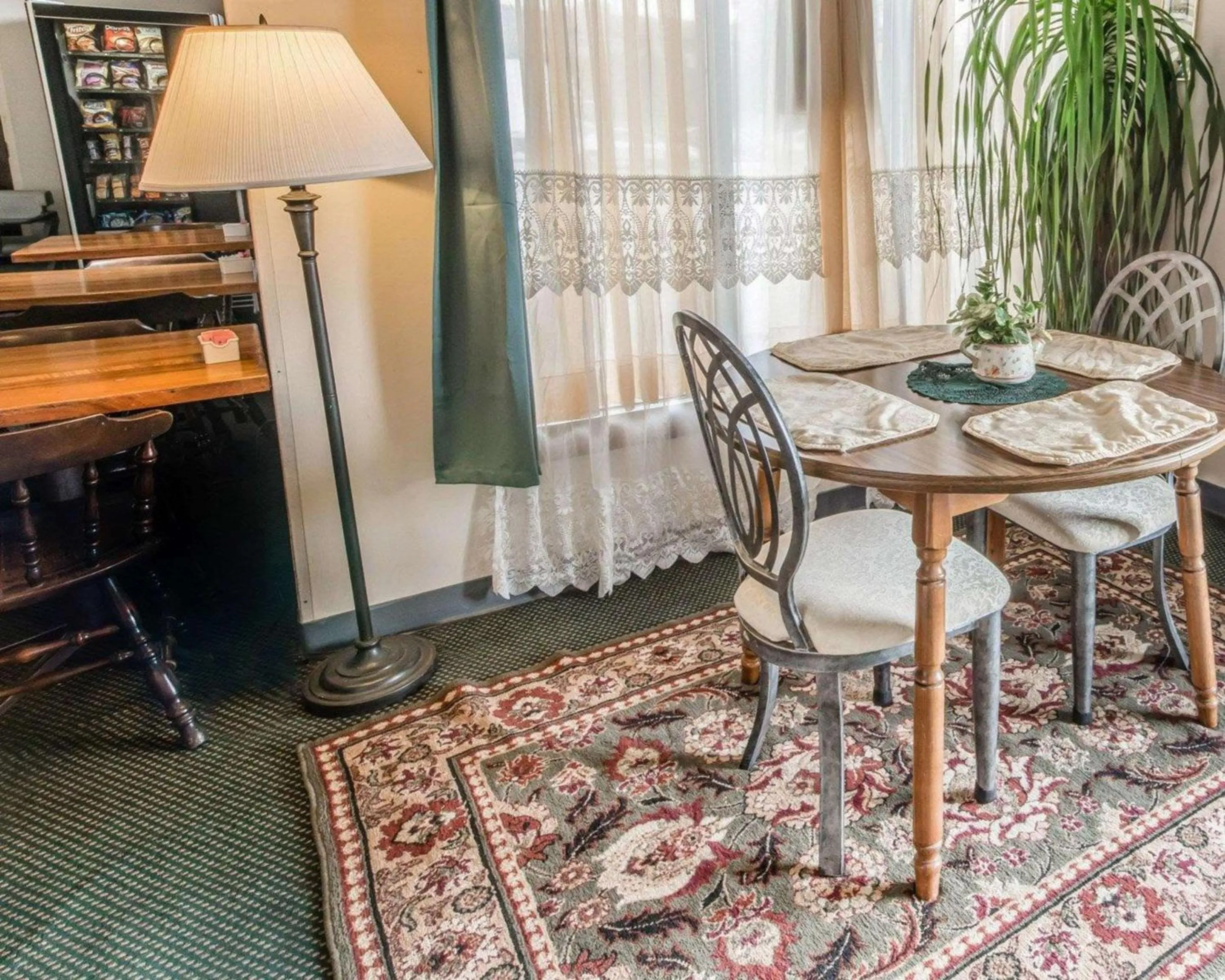 Restaurant/places to eat, Dining Area in Econo Lodge Altoona I-99