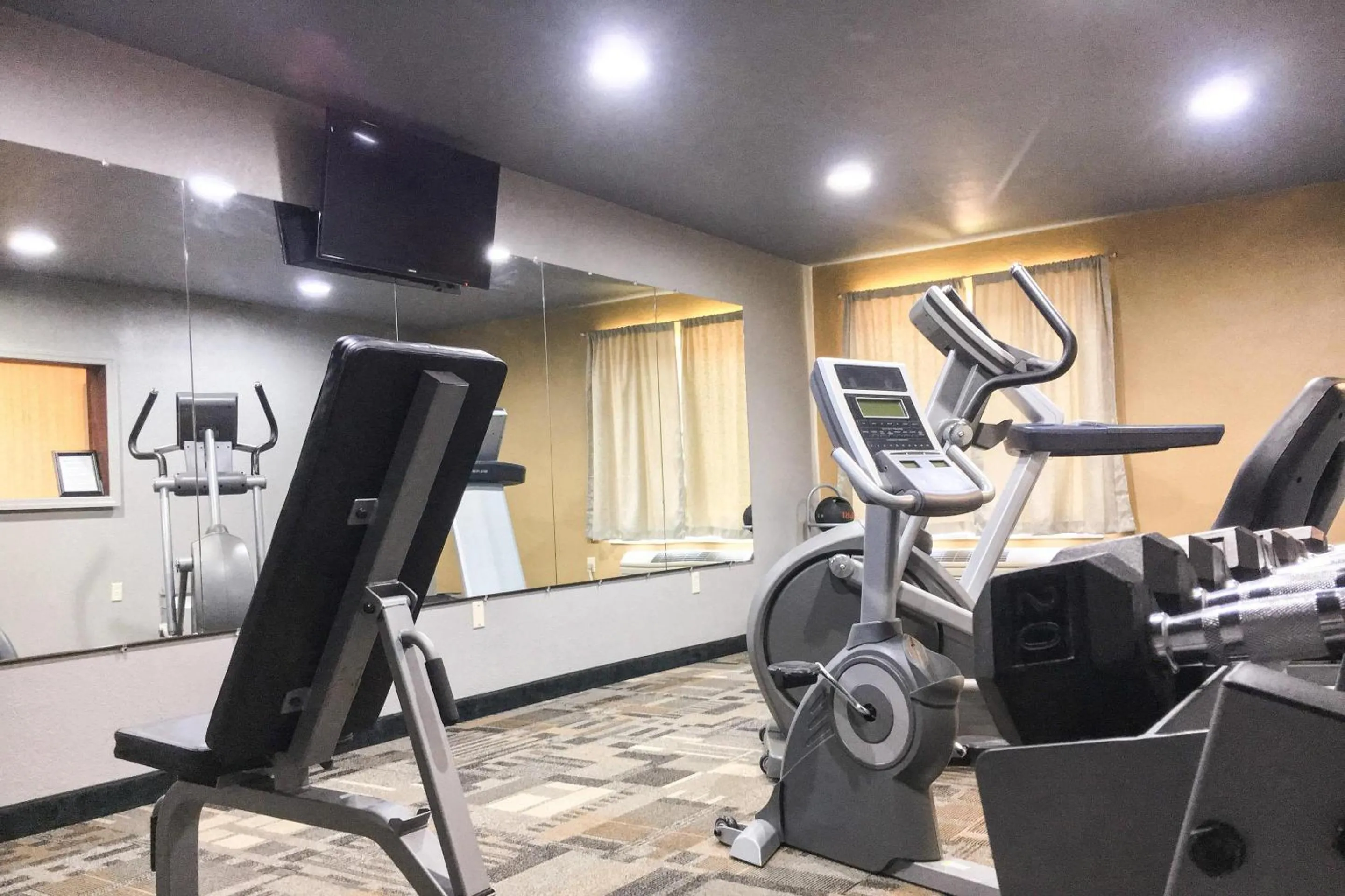 Fitness centre/facilities in Quality Inn Clarion