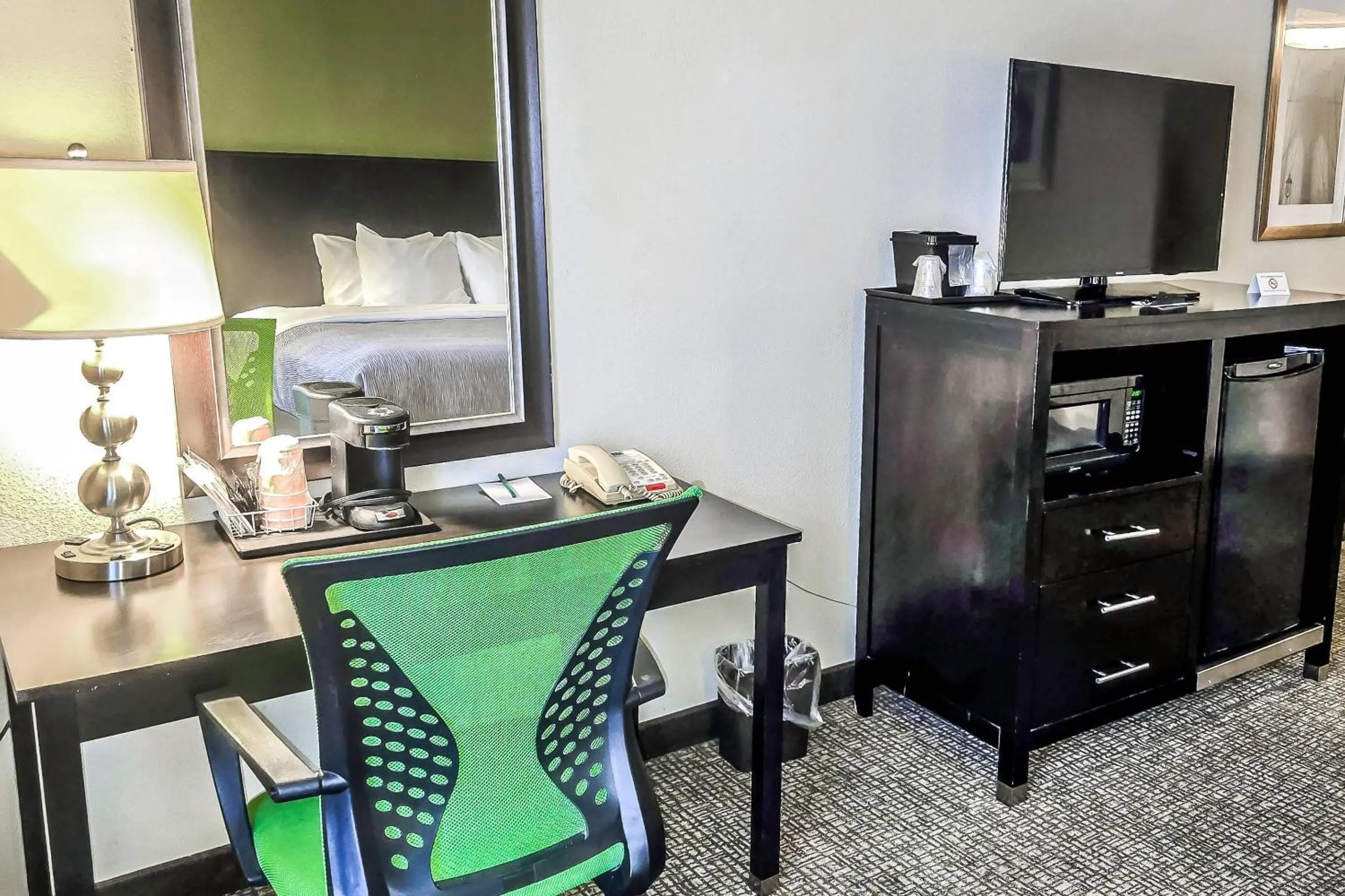 Bedroom in Quality Inn Selinsgrove