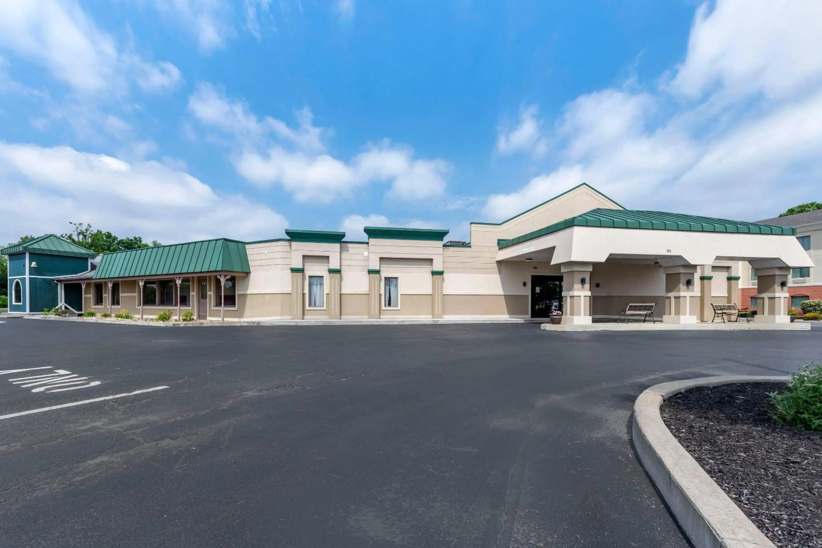 Property building in Quality Inn Selinsgrove