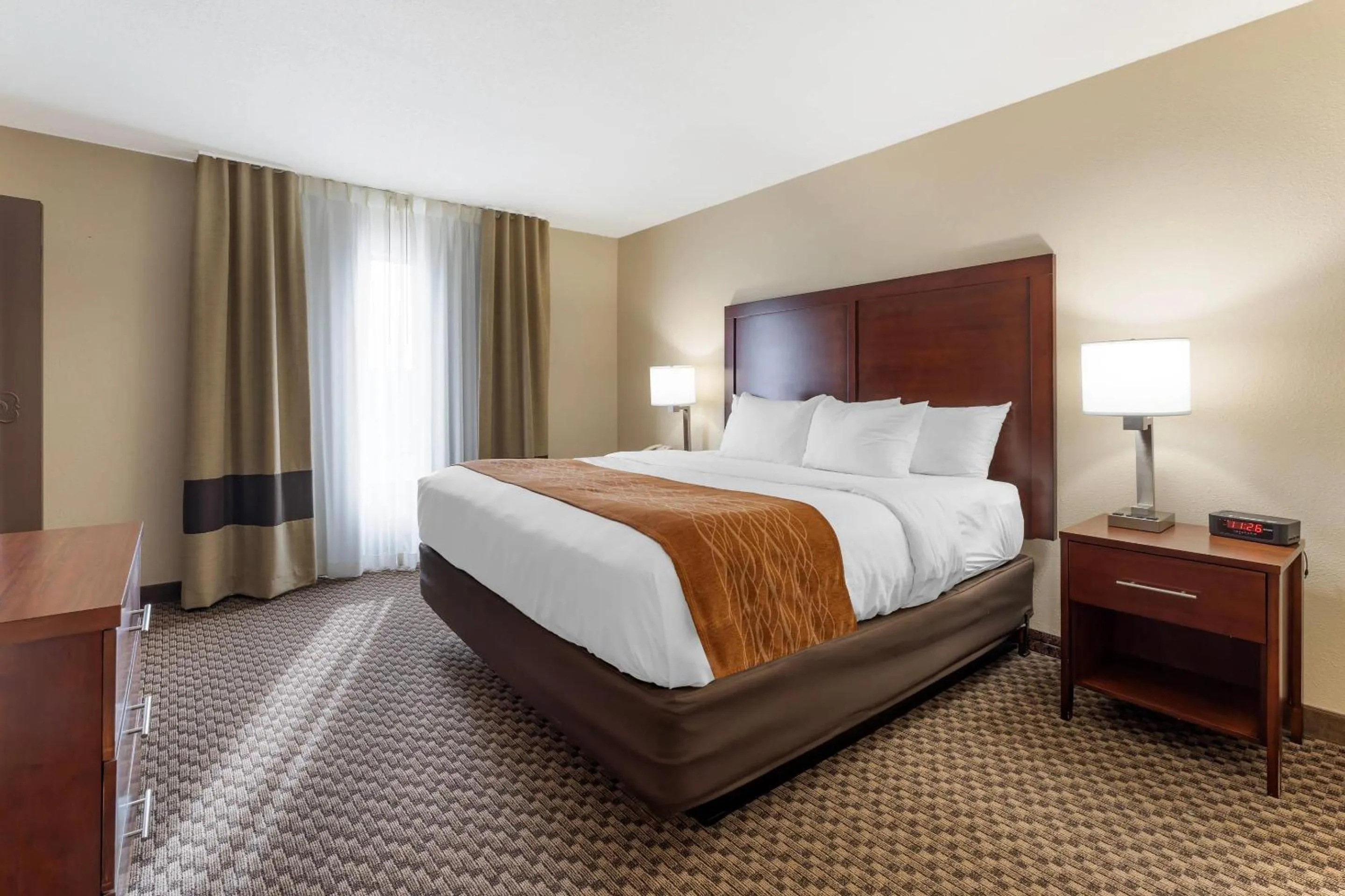 Bedroom, Bed in Comfort Inn Ebensburg