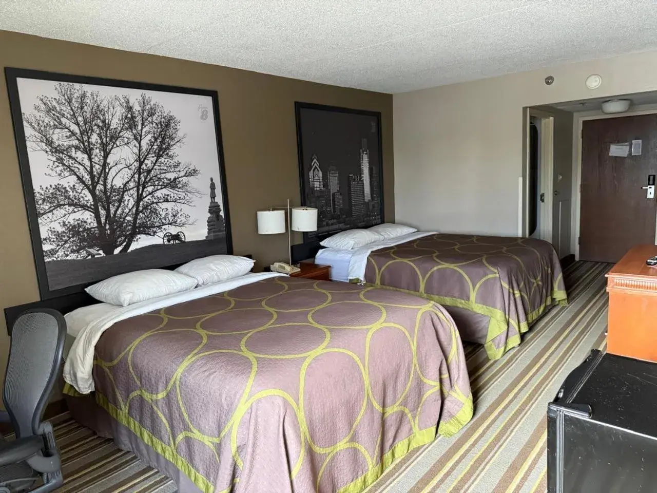 Double Room - Mobility Access/Non-Smoking in Super 8 by Wyndham Chambersburg I-81 Double Room - Mobility Access/Non-Smoking in Super 8 by Wyndham Chambersburg I-81