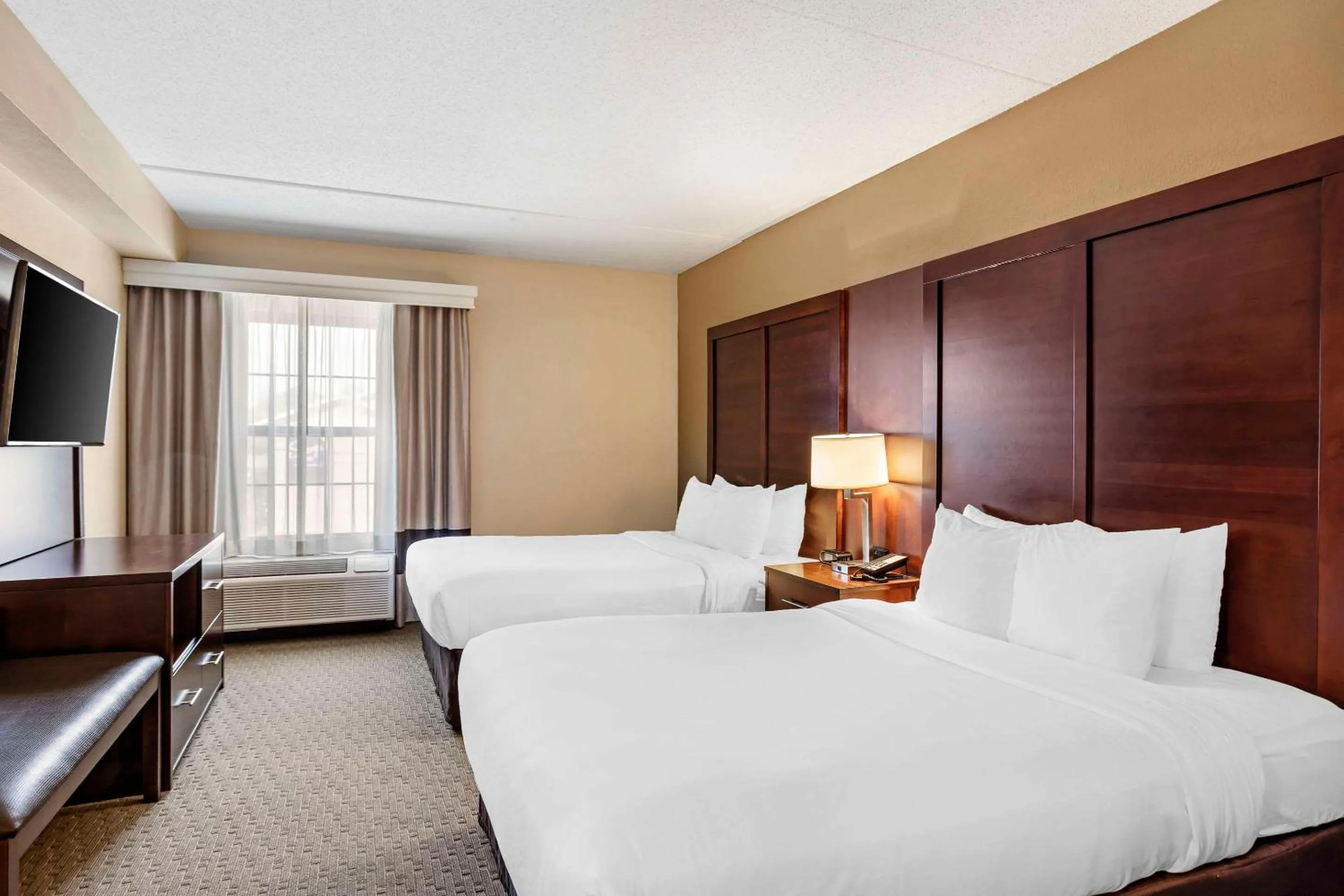 Comfort Suites State College near Penn State - Steps Away from PSU!