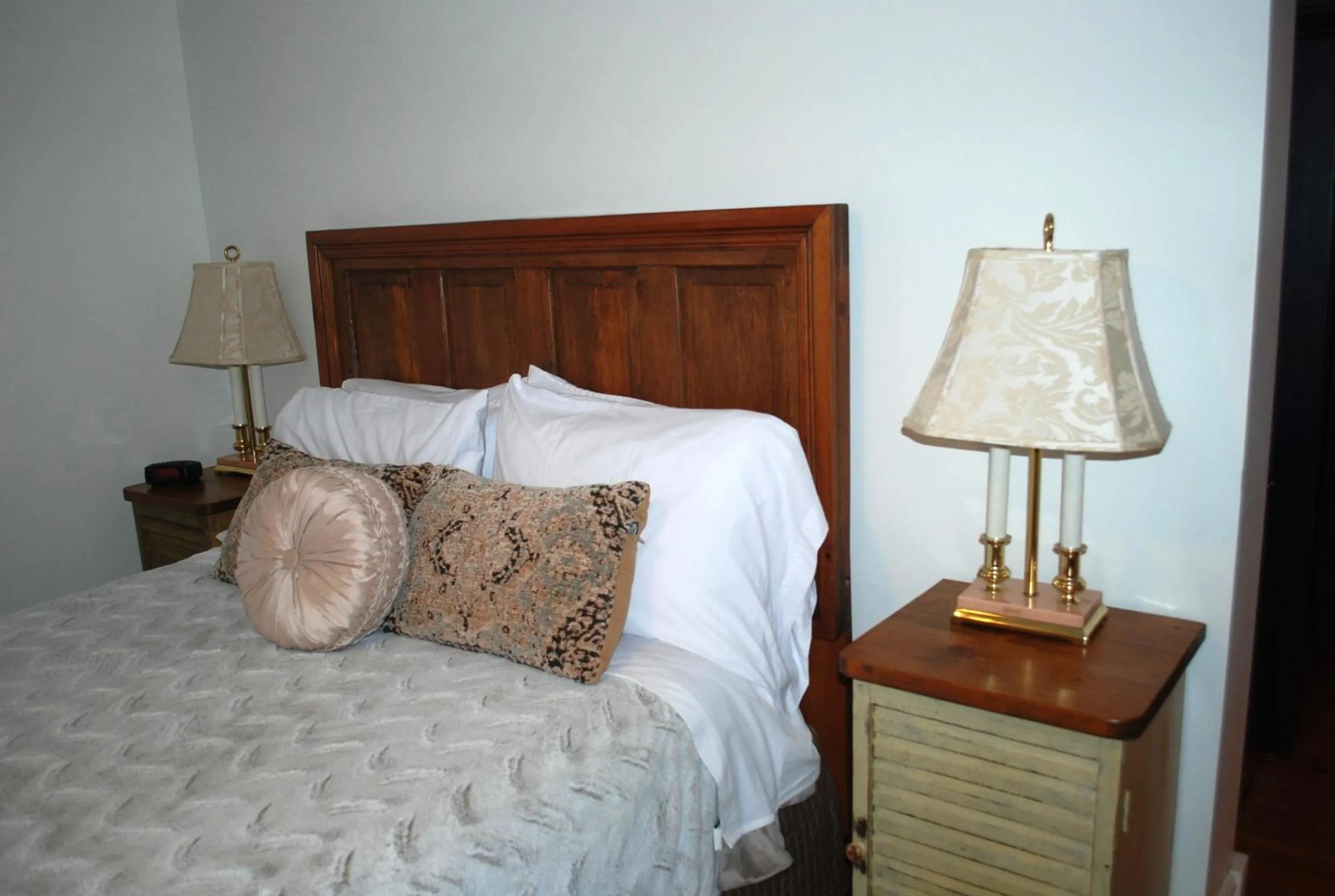 Bed in AUBERGE Knowlton