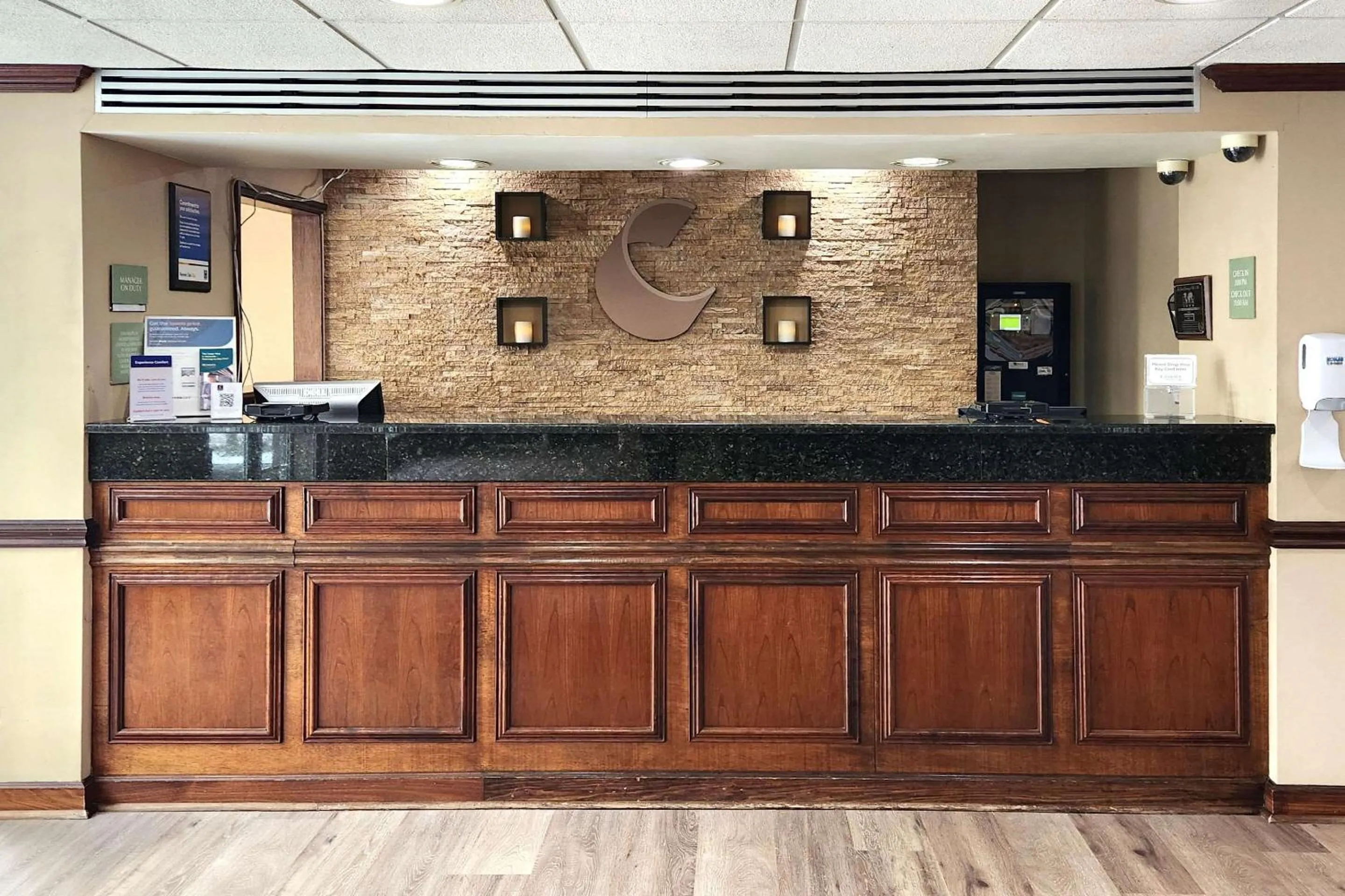 Lobby or reception in Comfort Inn & Suites Mount Pocono