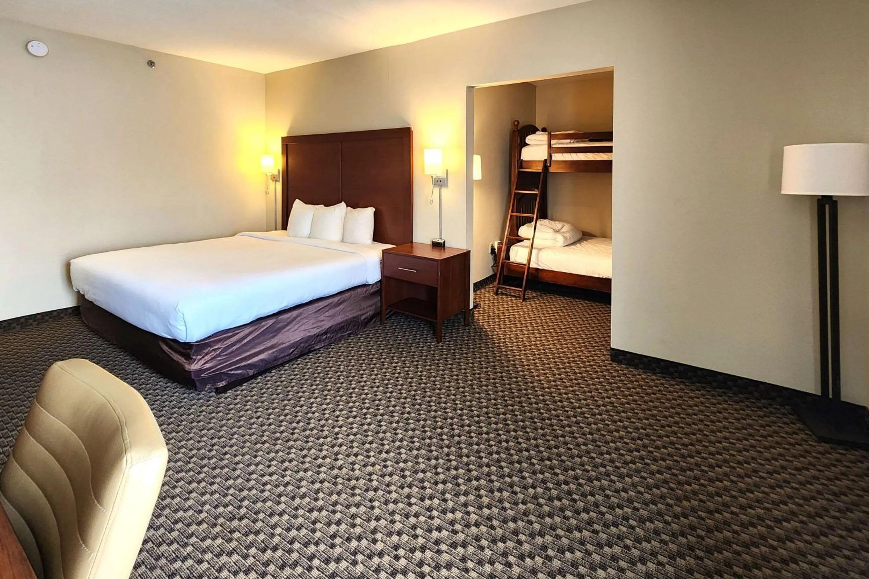 Bedroom, Bed in Comfort Inn & Suites Mount Pocono
