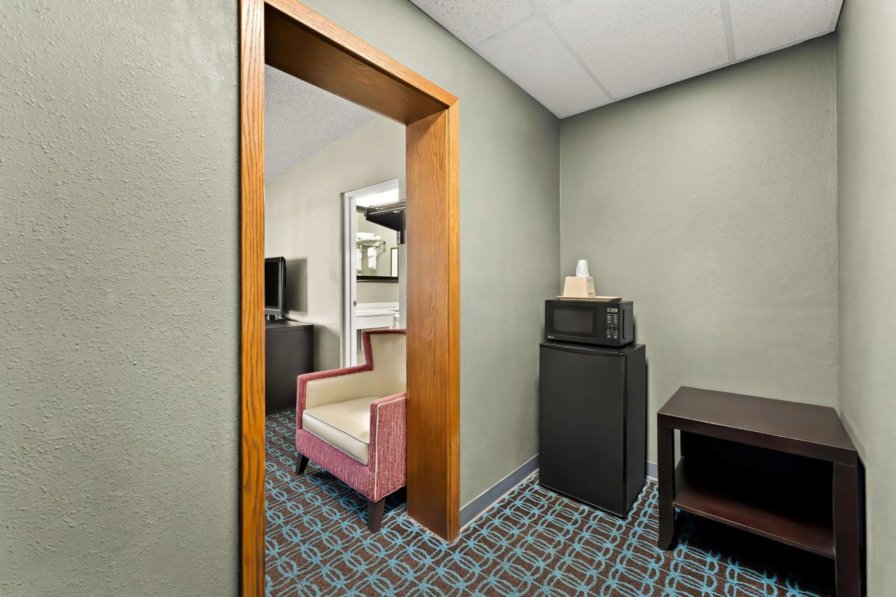 Other, Bed in Knights Inn Montgomeryville