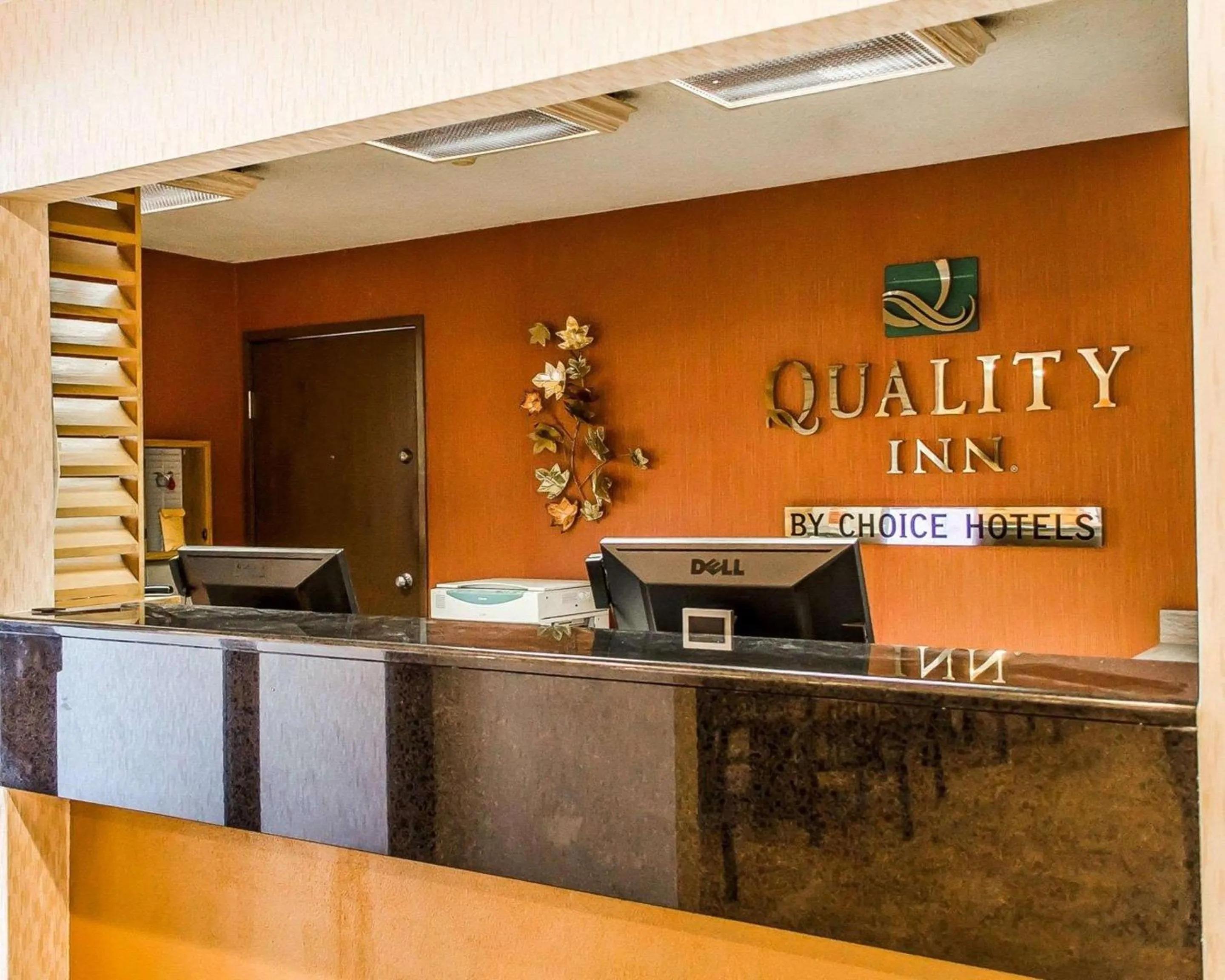 Lobby or reception in Quality Inn Harrisburg - Hershey Area