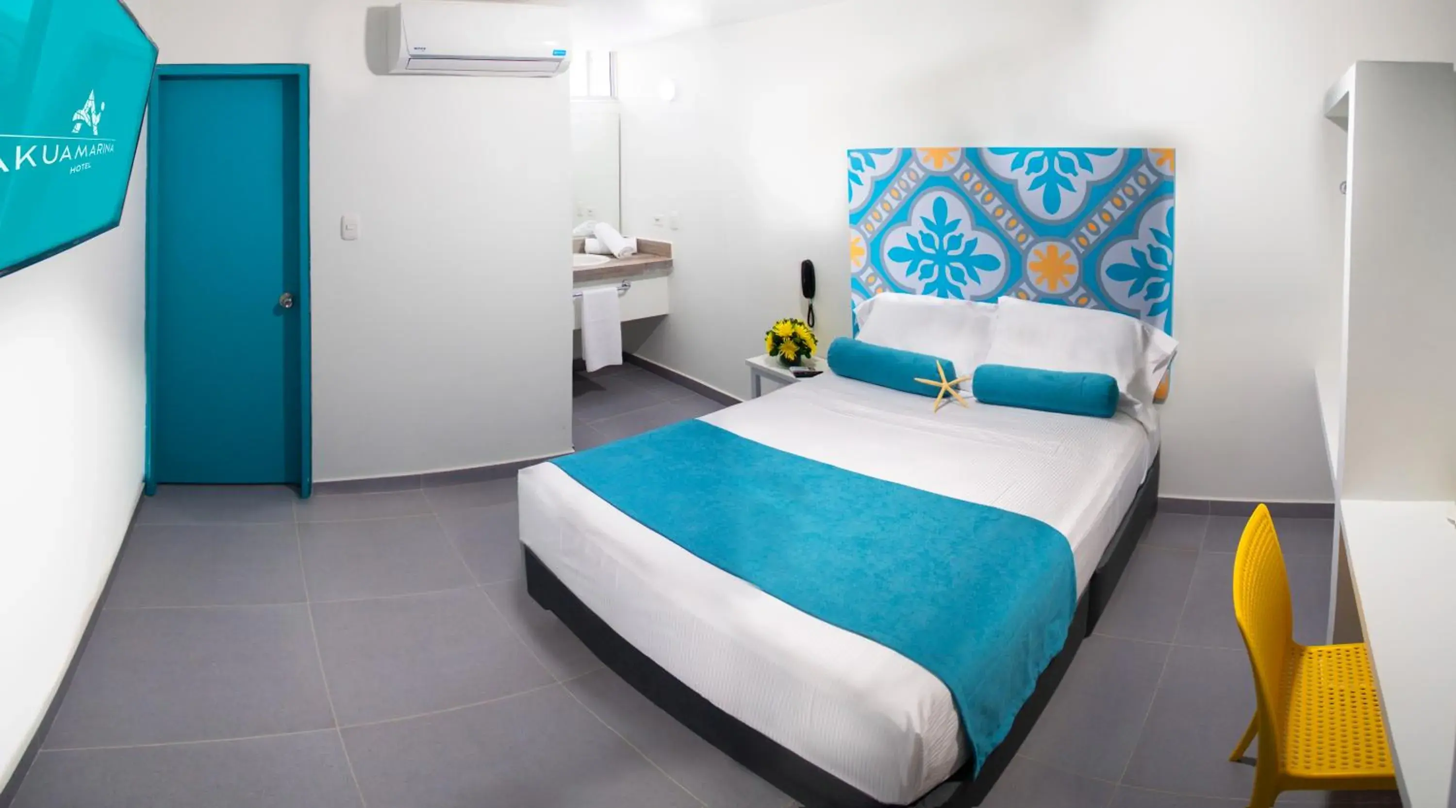 Double Room with Private Bathroom in Akuamarina Hotel Double Room with Private Bathroom in Akuamarina Hotel