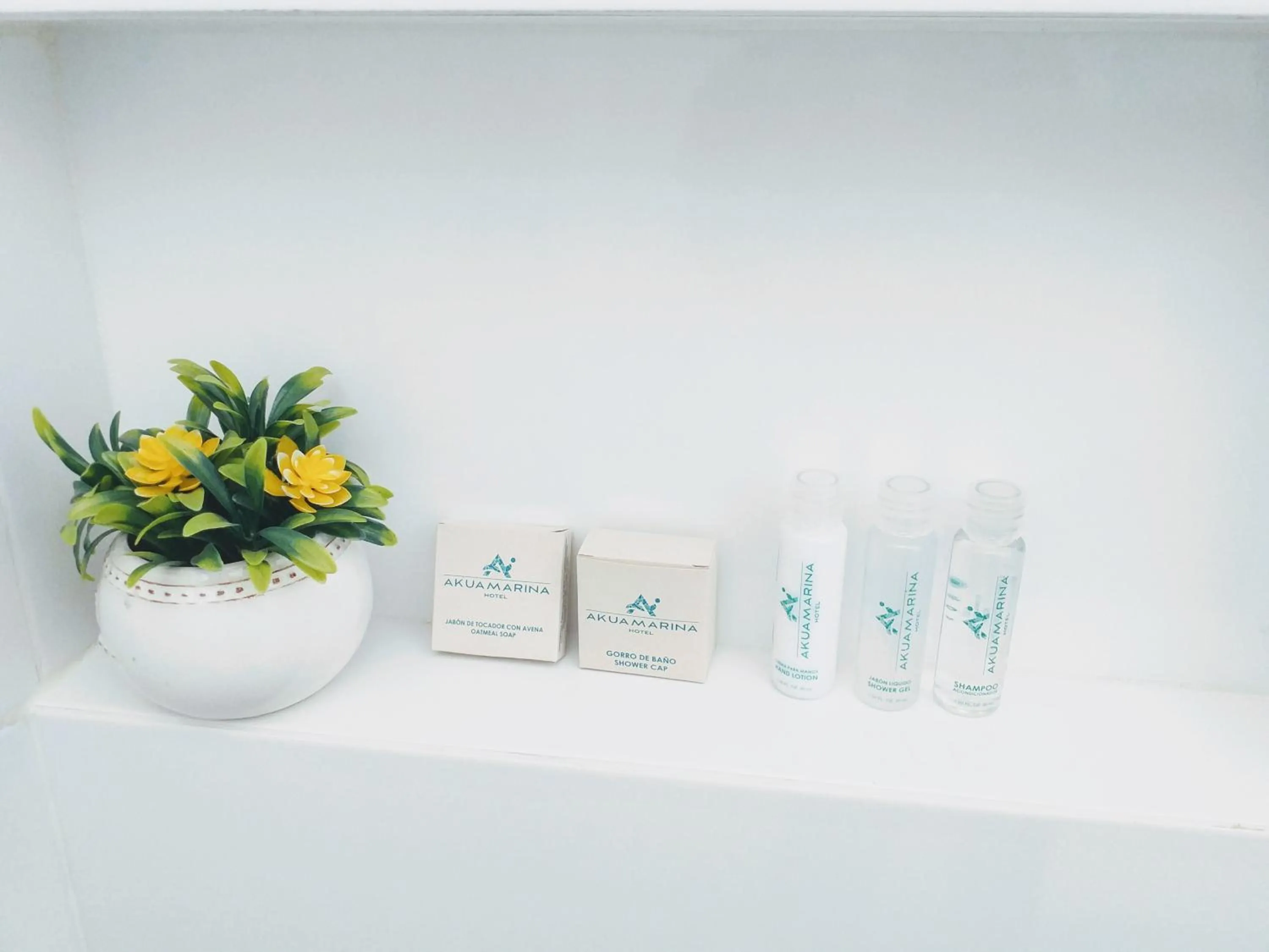 Staff in Akuamarina Hotel