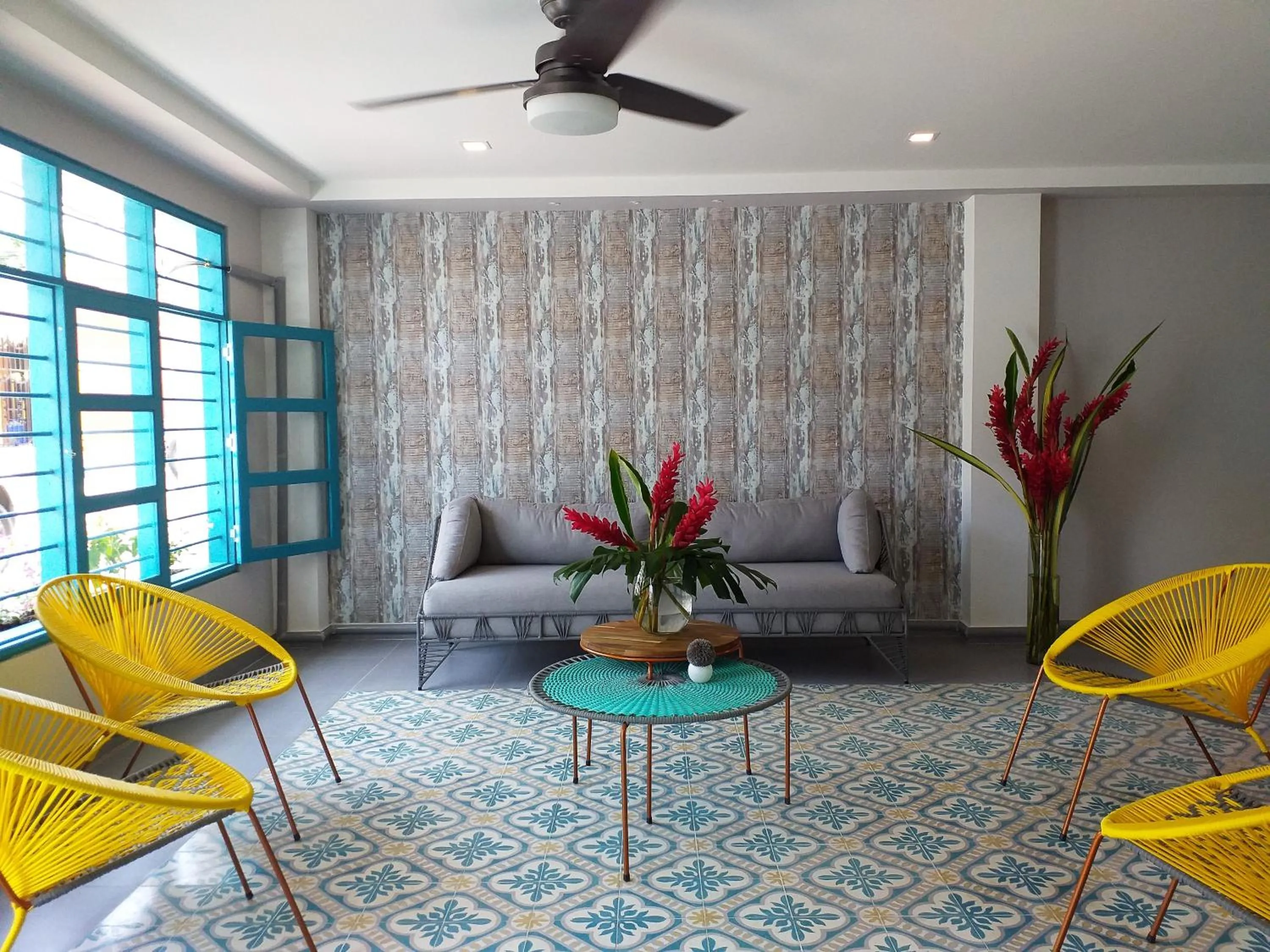 Living room in Akuamarina Hotel