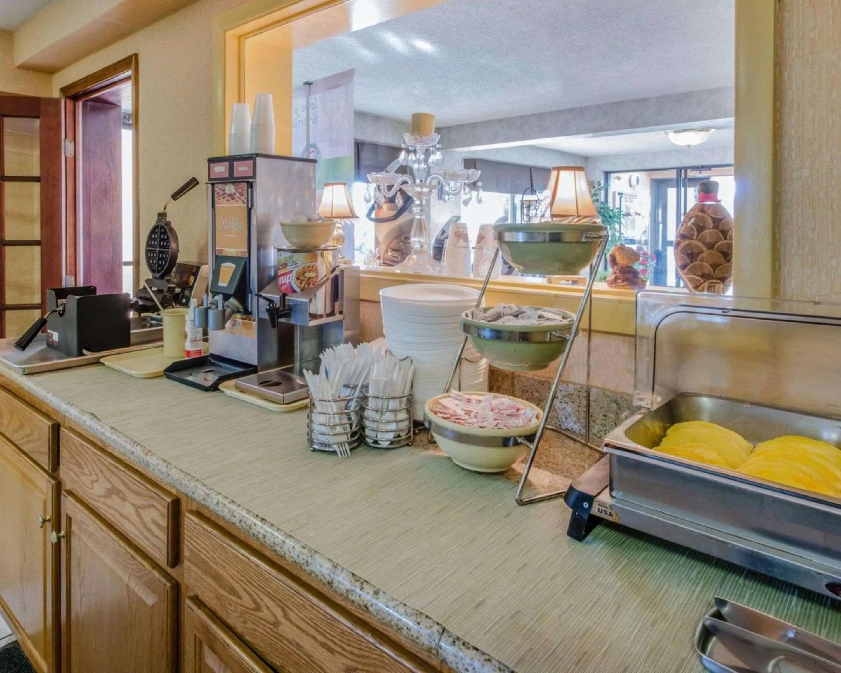 Restaurant/places to eat in Quality Inn Barkeyville