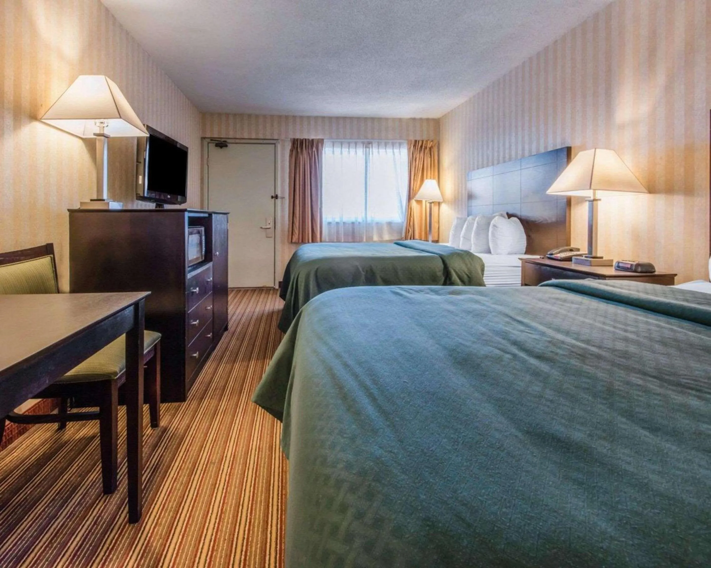 Photo of the whole room in Quality Inn Barkeyville