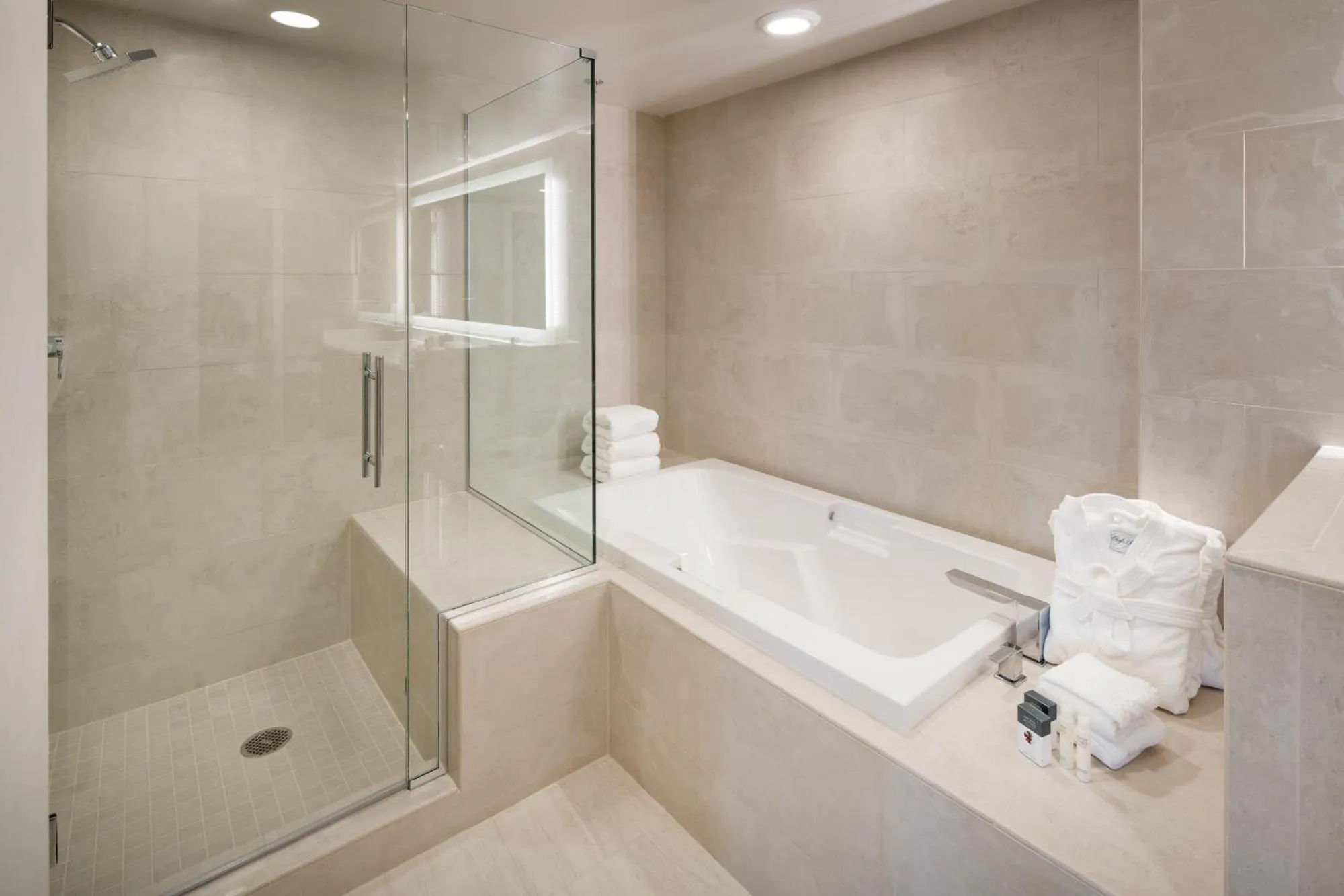 DoubleTree by Hilton Denver Tech