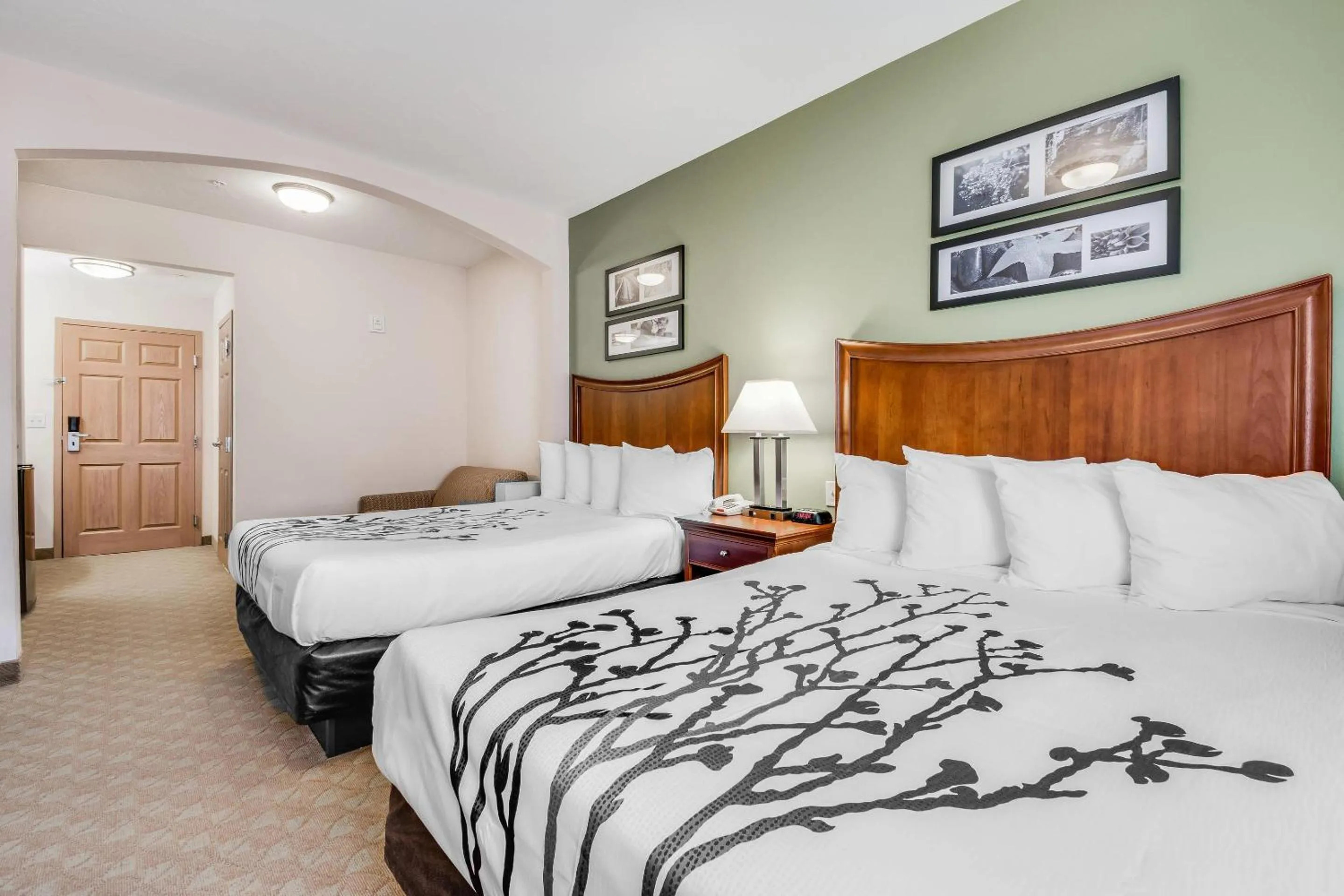 Bedroom, Bed in Sleep Inn & Suites Gettysburg