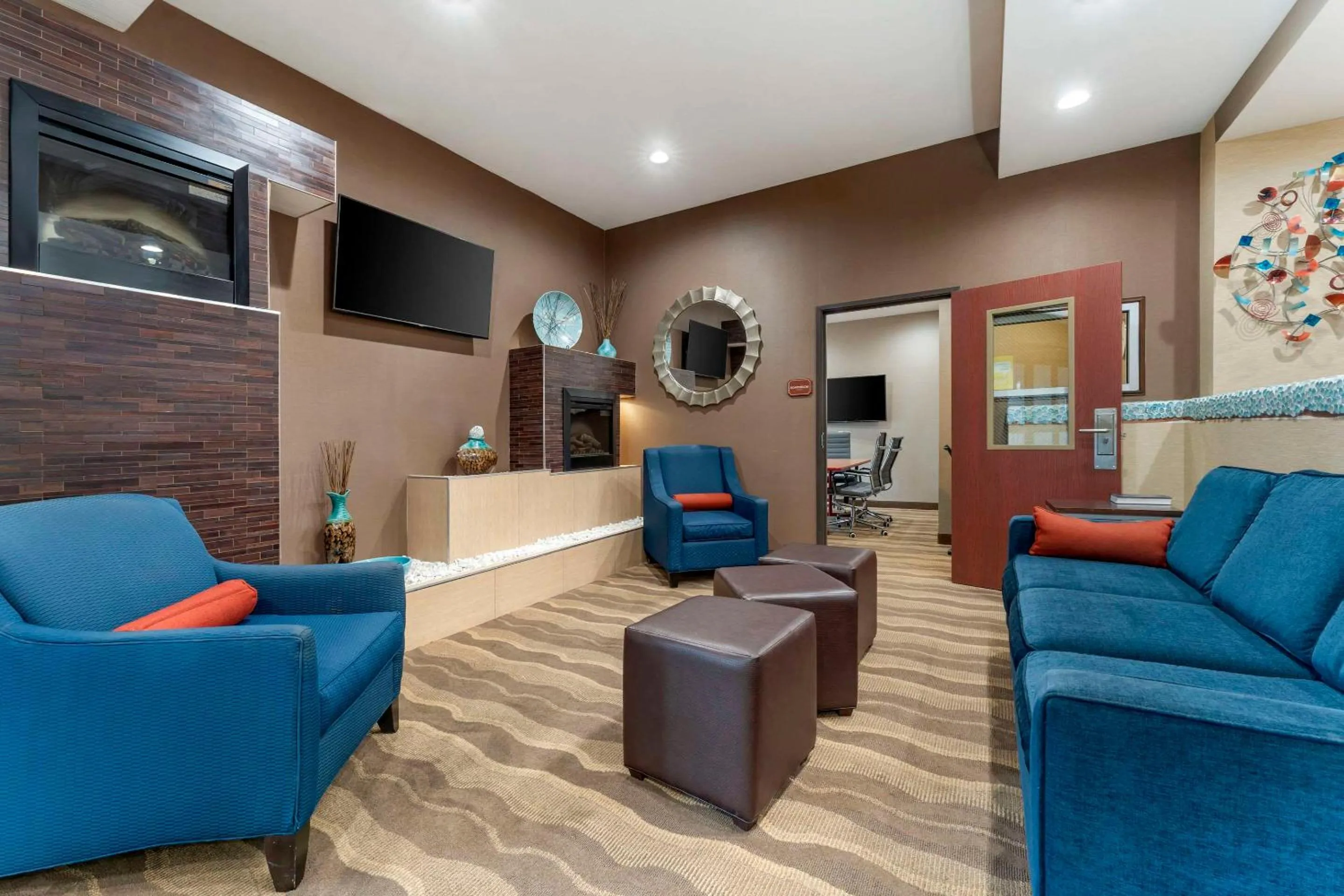 Lobby or reception in Comfort Suites Monaca