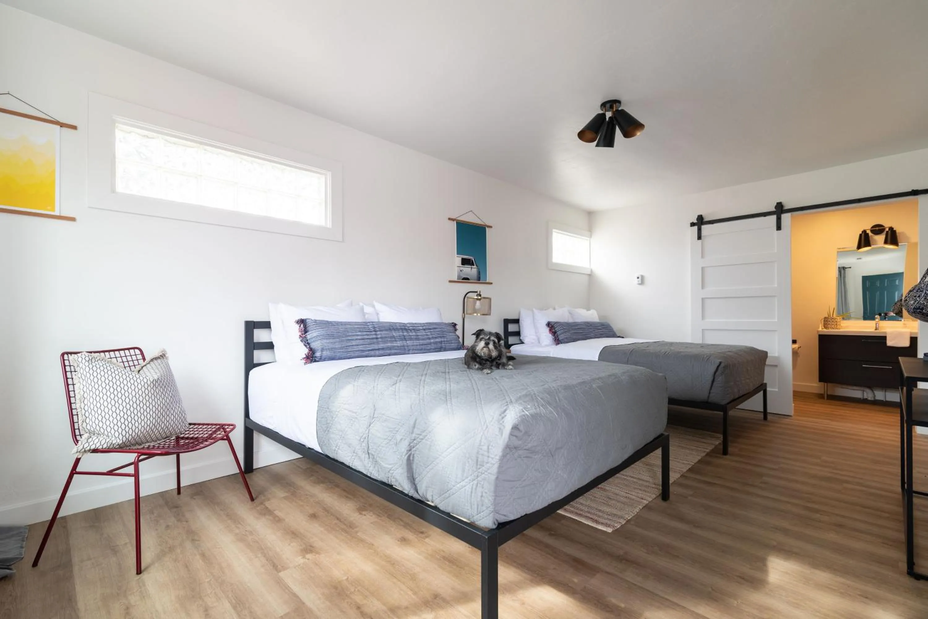 Bedroom, Bed in Spoke and Vine Motel