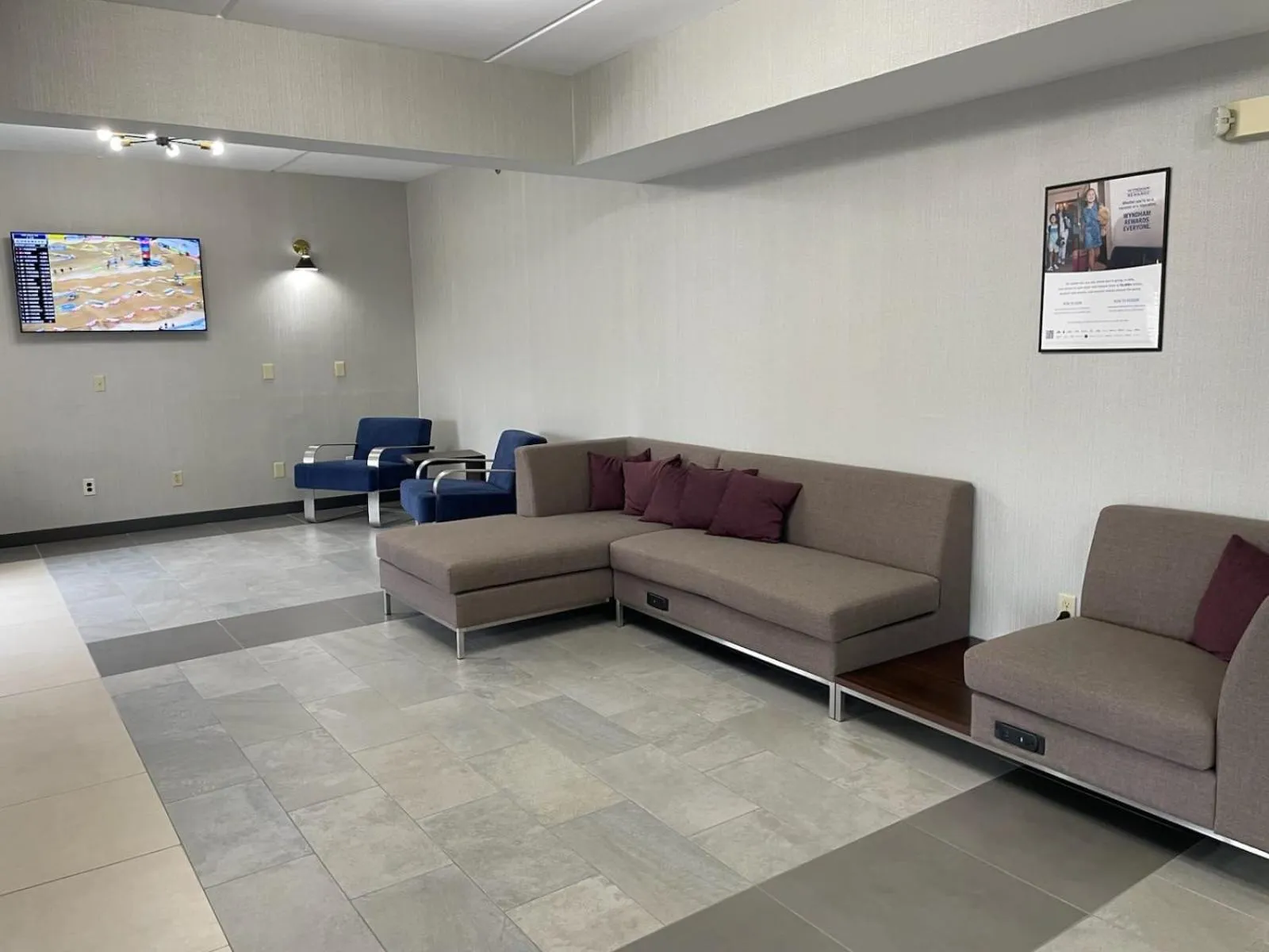 TV and multimedia in Wingate by Wyndham Grove City