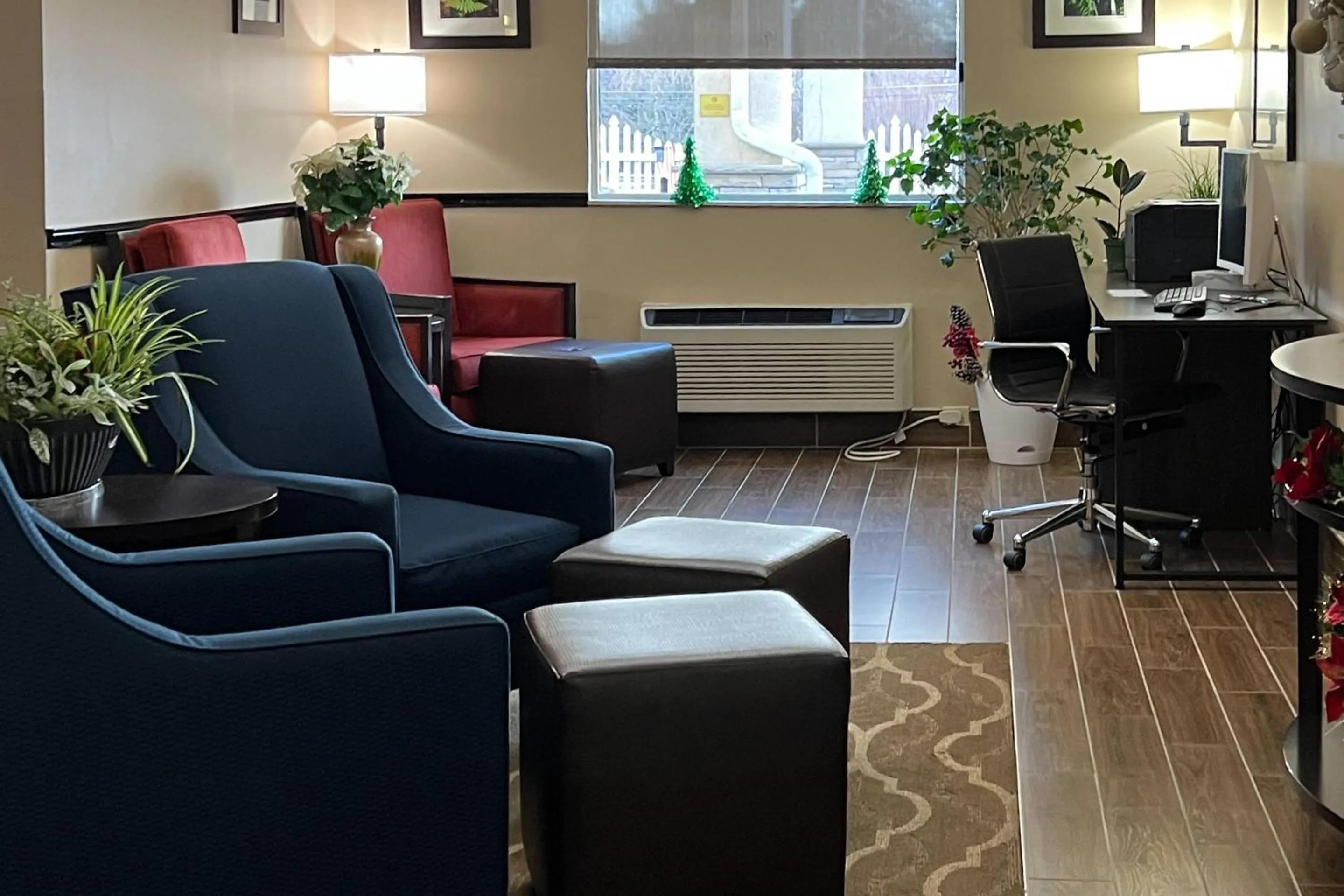 Lobby or reception in Comfort Inn & Suites Wilkes Barre - Arena
