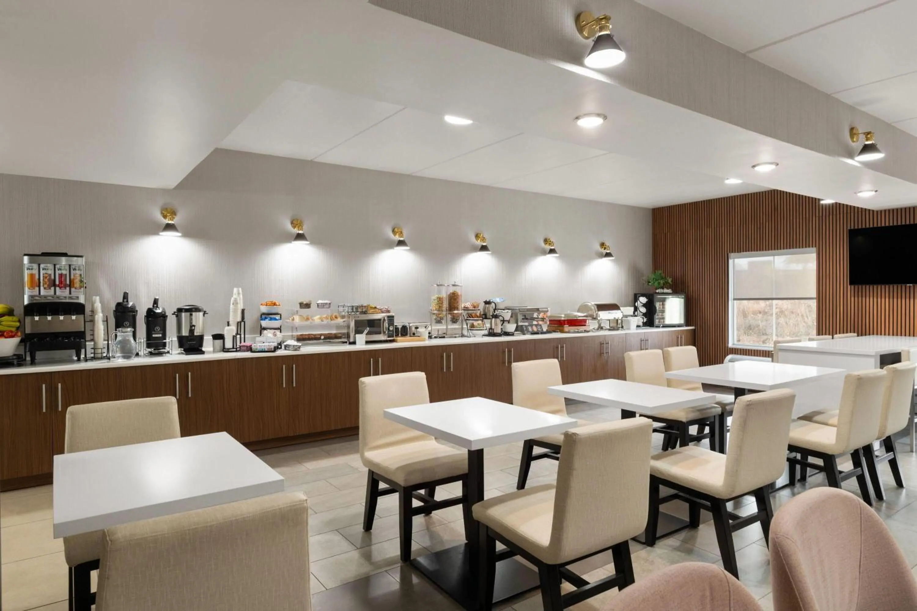 Breakfast in Wingate by Wyndham Clearfield