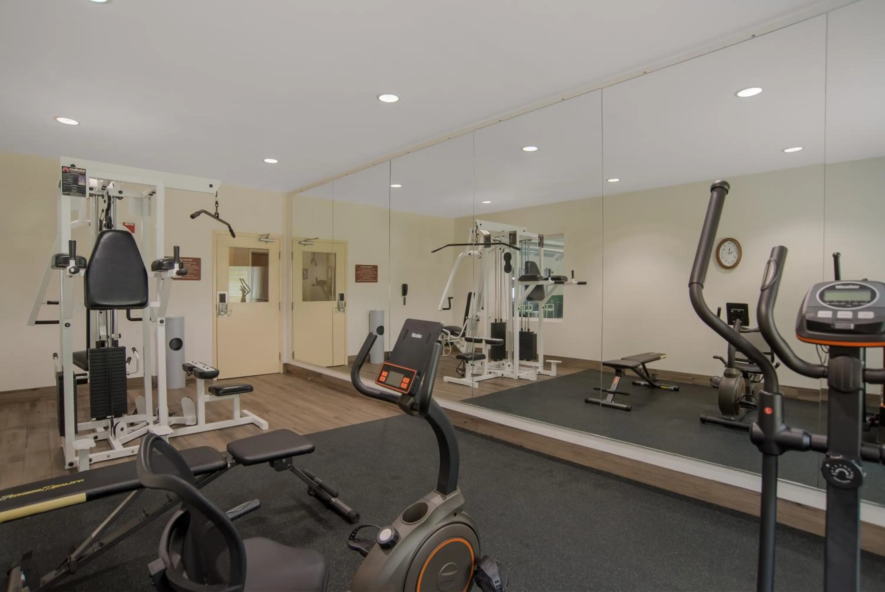 Fitness centre/facilities in Quality Inn & Suites Chambersburg Northeast