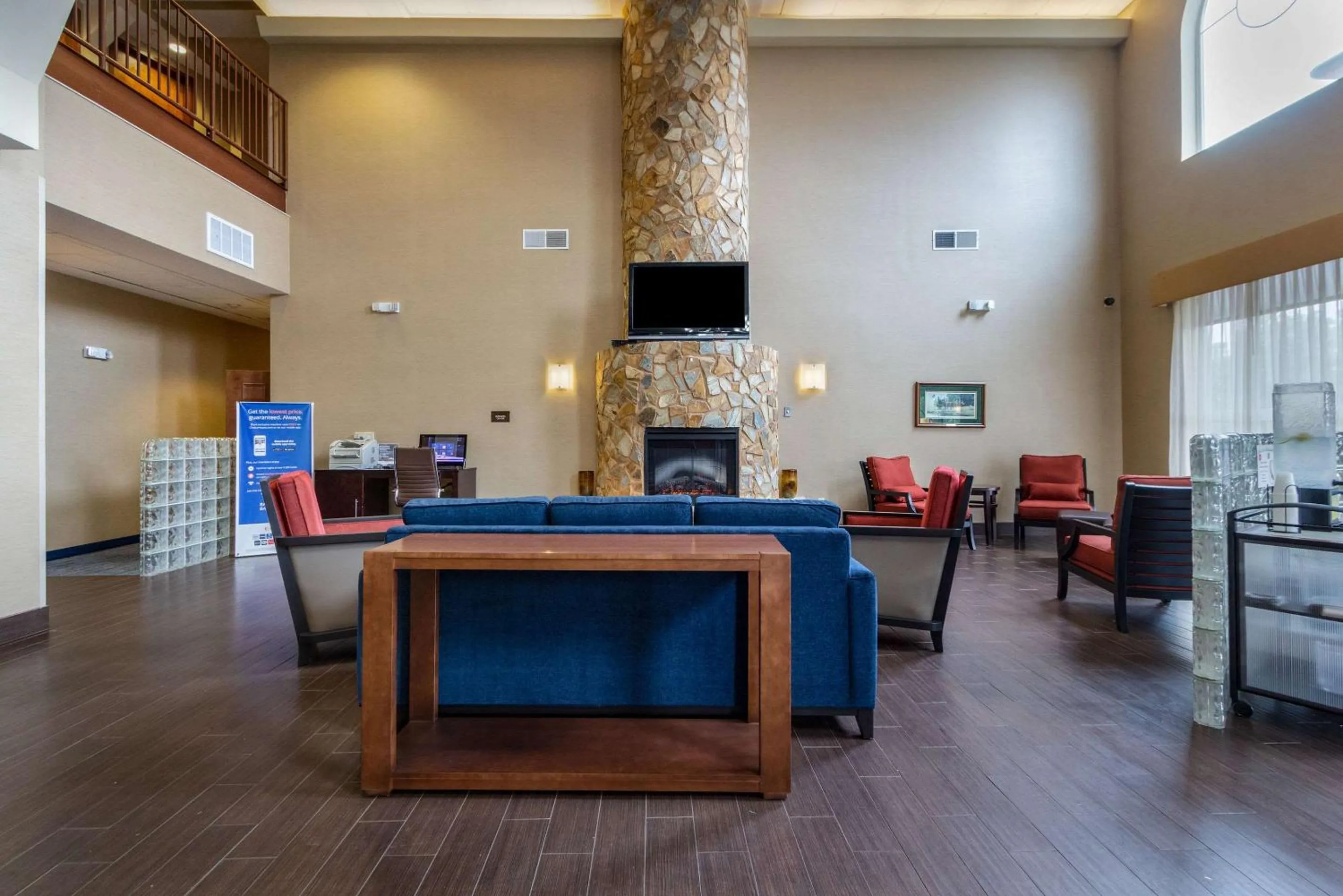 Lobby or reception in Comfort Suites Near Gettysburg Battlefield Visitor Center