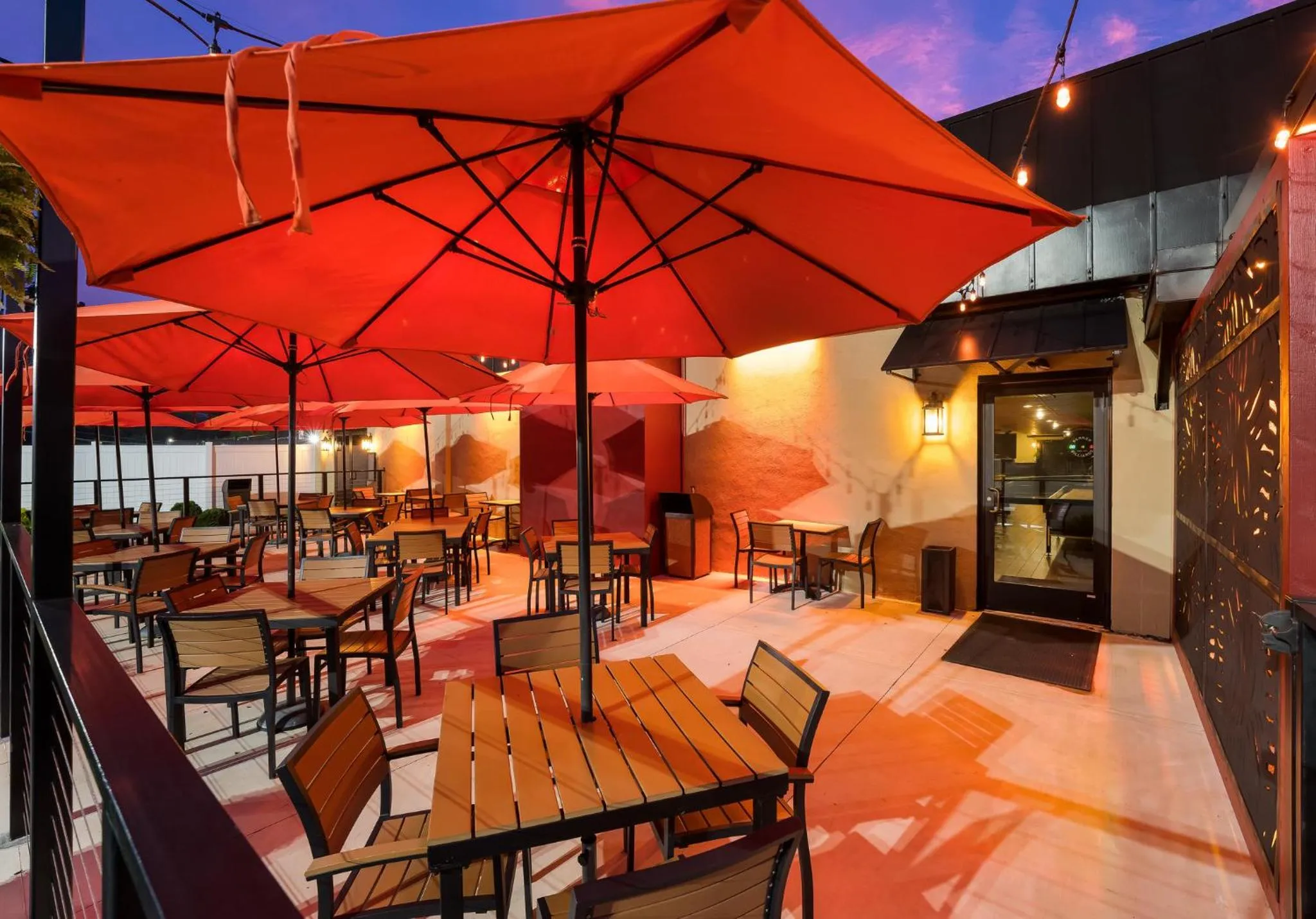 Restaurant/places to eat in Red Roof Inn Reading