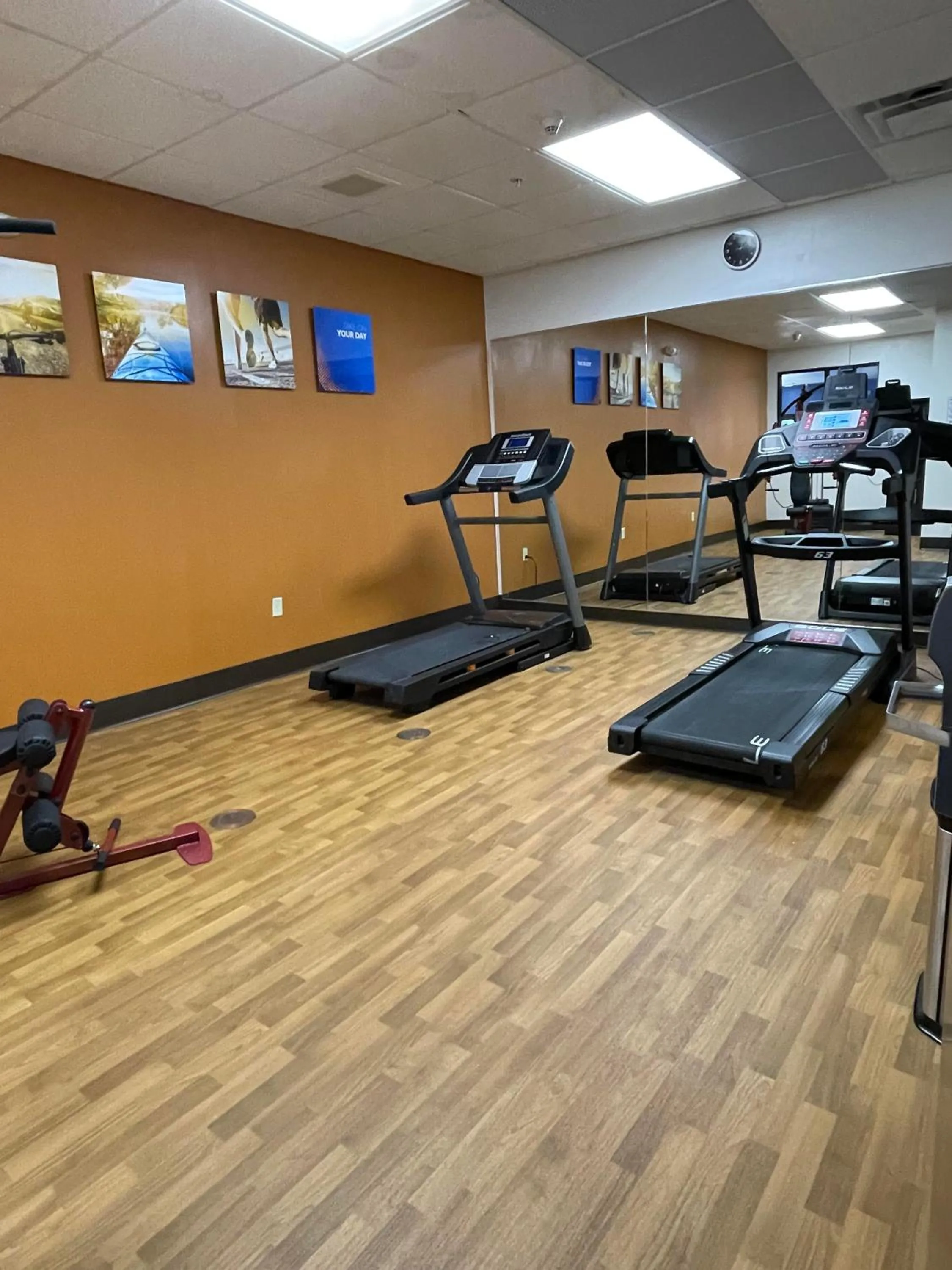 Fitness centre/facilities in Comfort Suites Altoona North