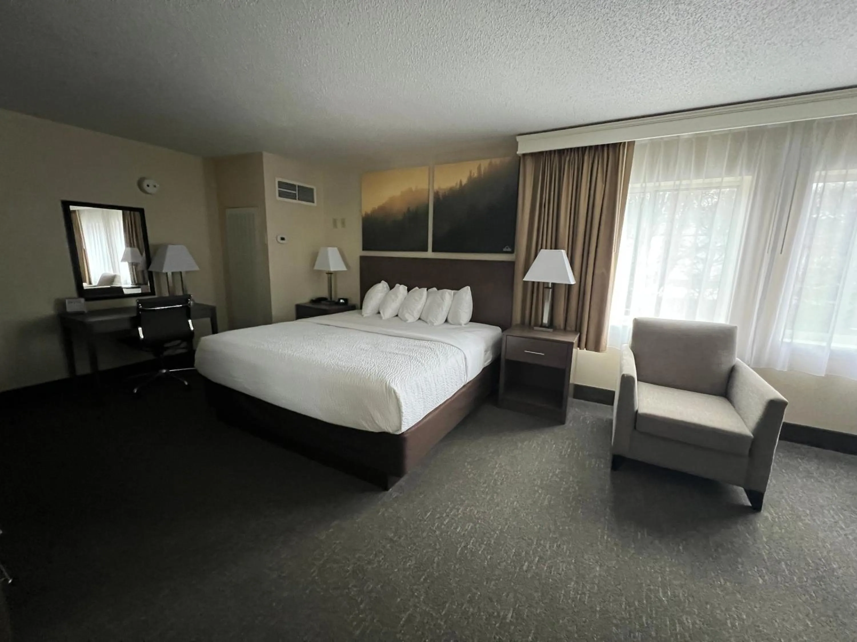 Bedroom, Bed in Days Inn by Wyndham Penn State