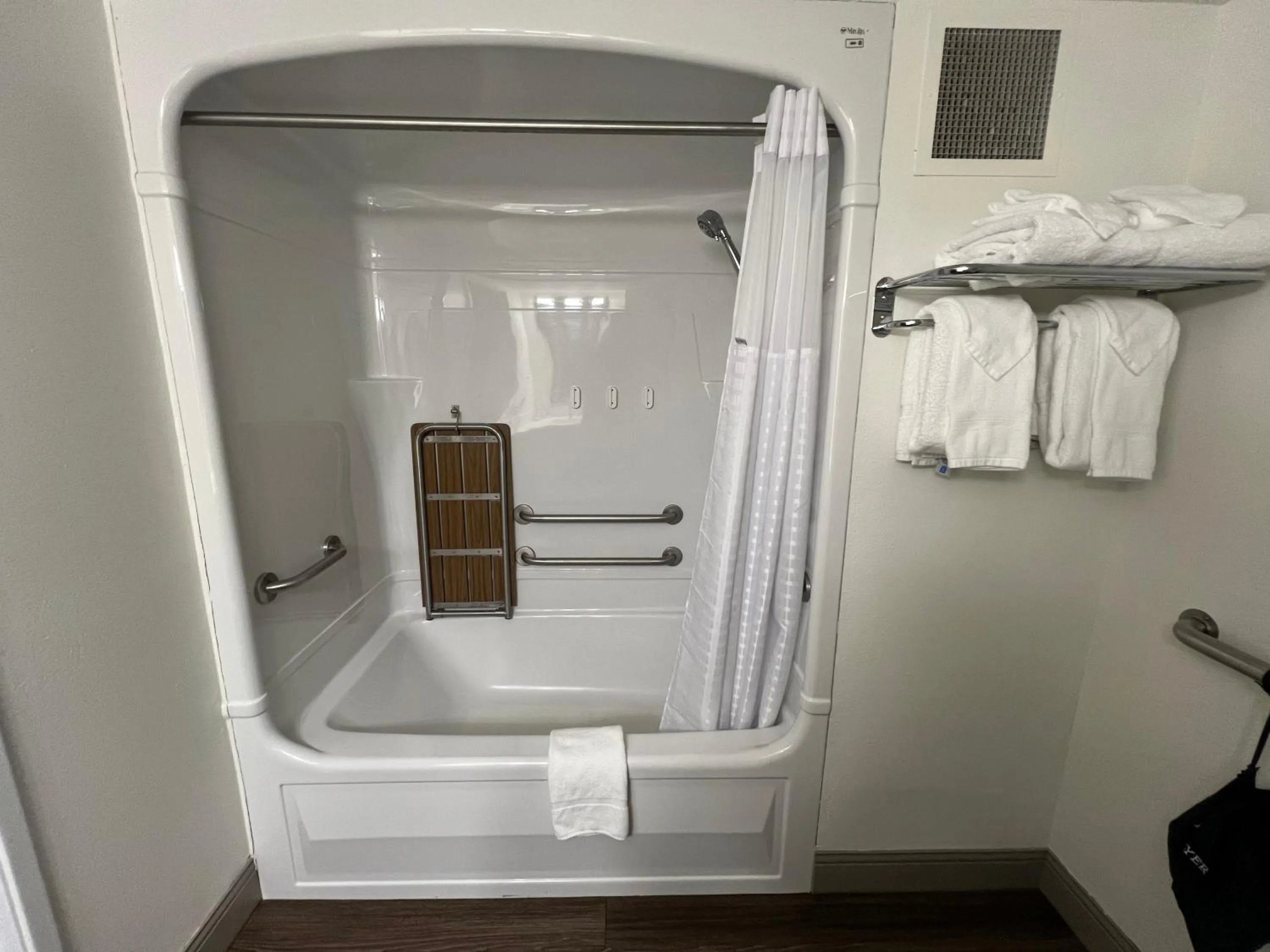 Shower in Days Inn by Wyndham Penn State