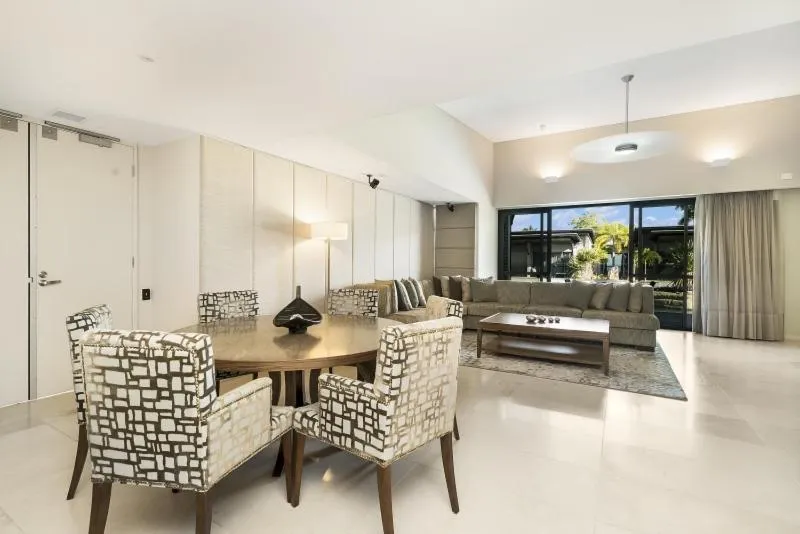 Living room in Mindil Beach Casino Resort