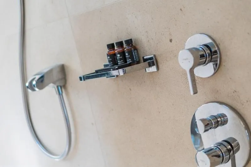 Shower in Mindil Beach Casino Resort