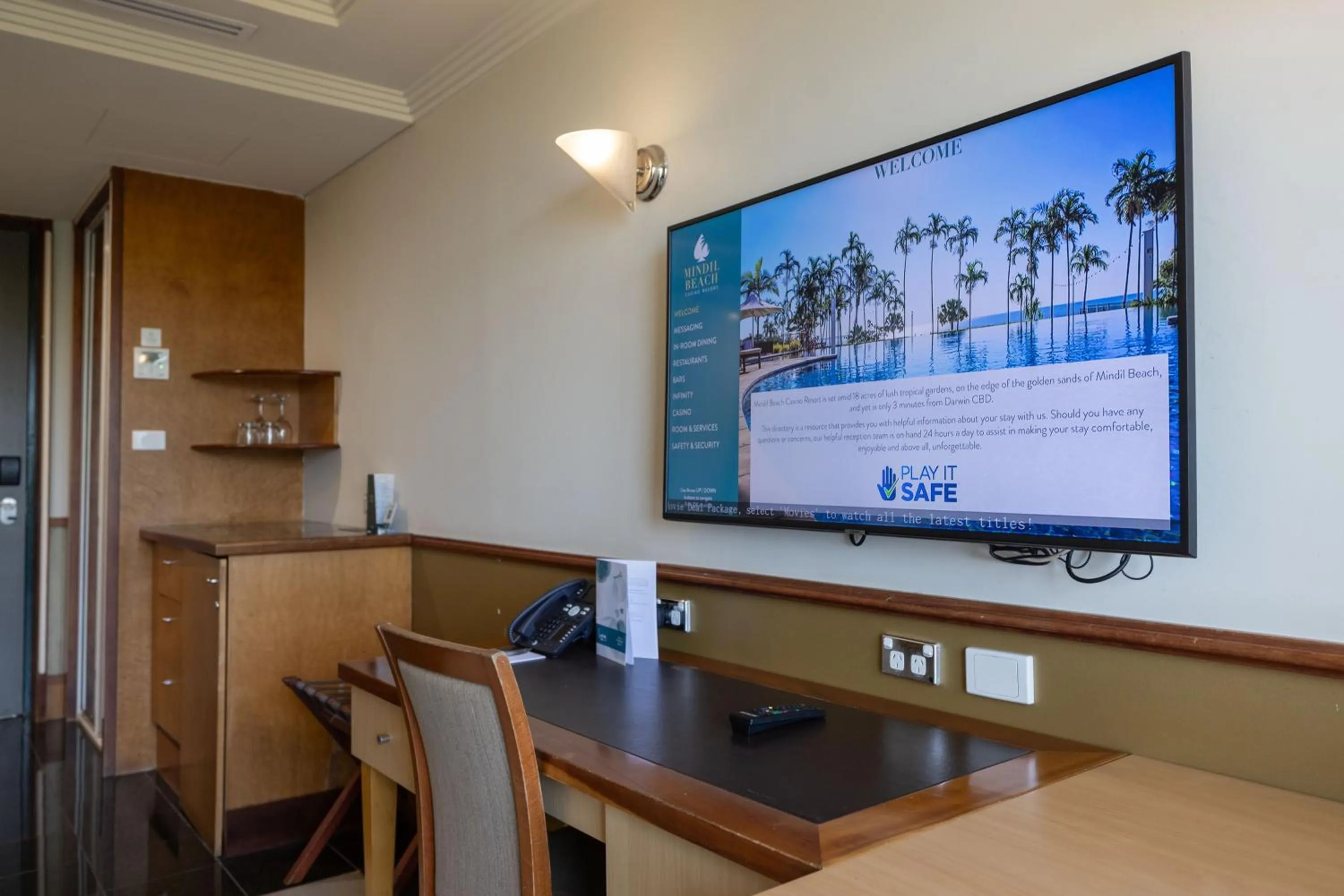 hair dresser in Mindil Beach Casino Resort