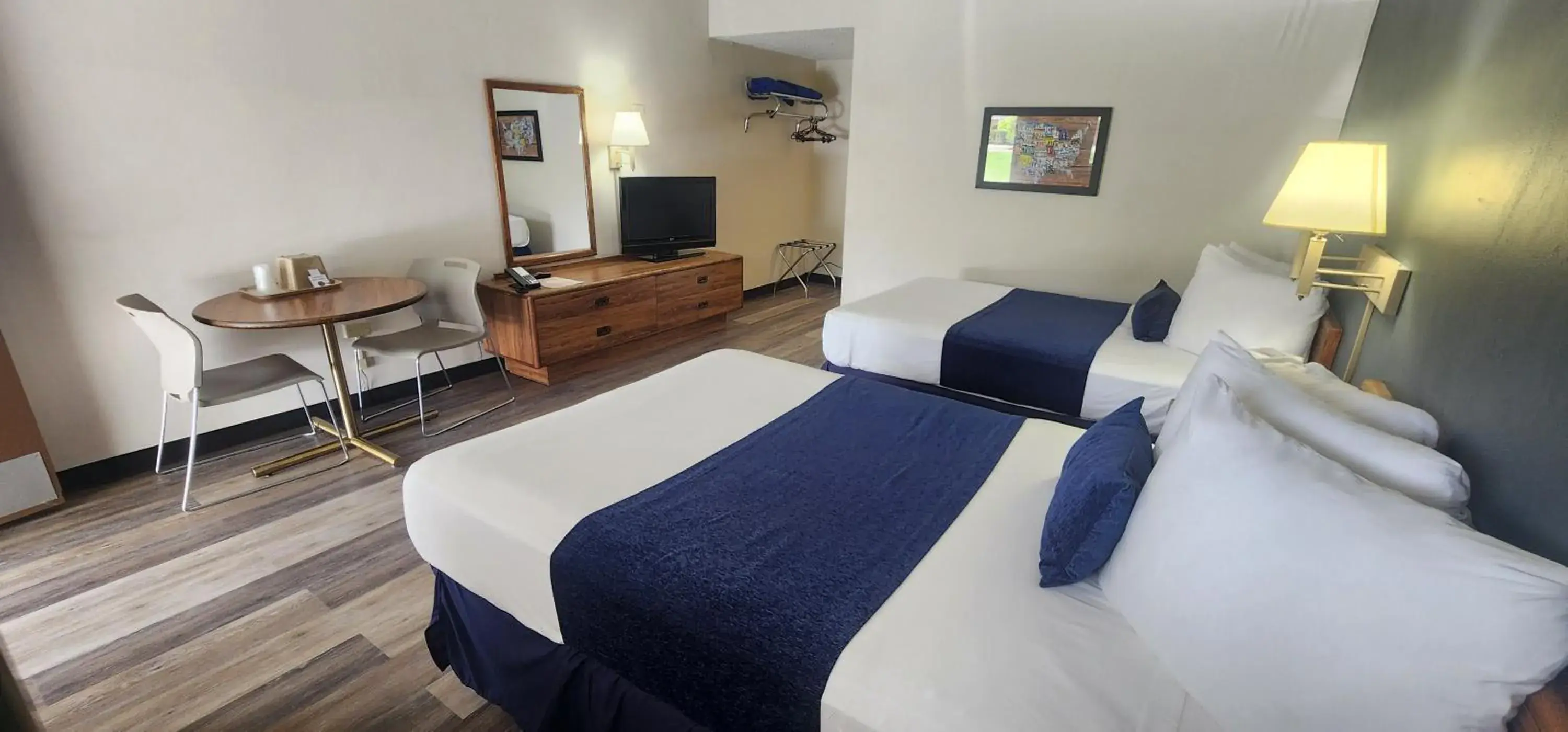 Double Room with Two Double Beds - Non-Smoking in Parkview Inn and Conference Center Double Room with Two Double Beds - Non-Smoking in Parkview Inn and Conference Center