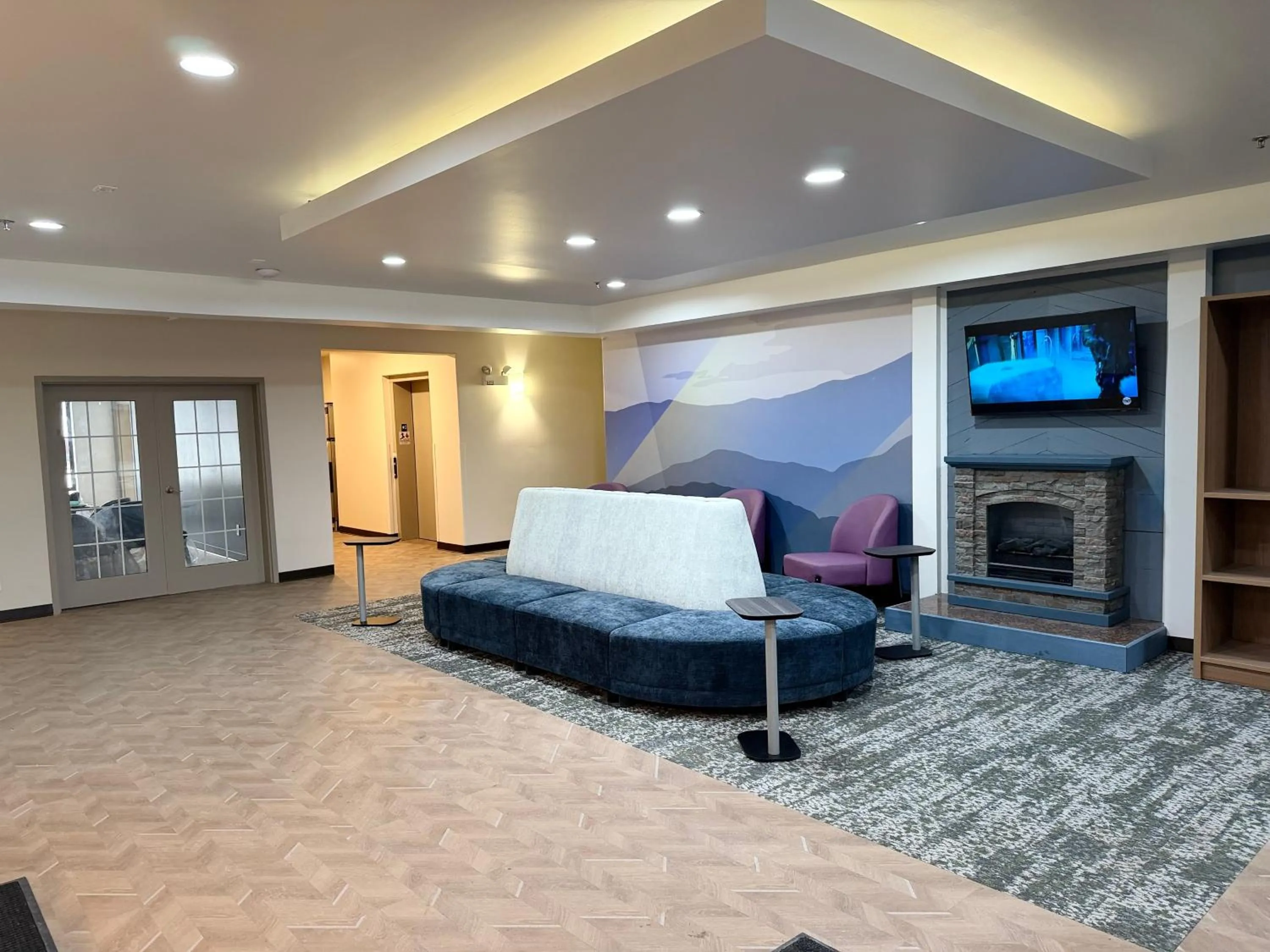 Lobby or reception in Red Roof Inn & Suites Bloomsburg - Mifflinville