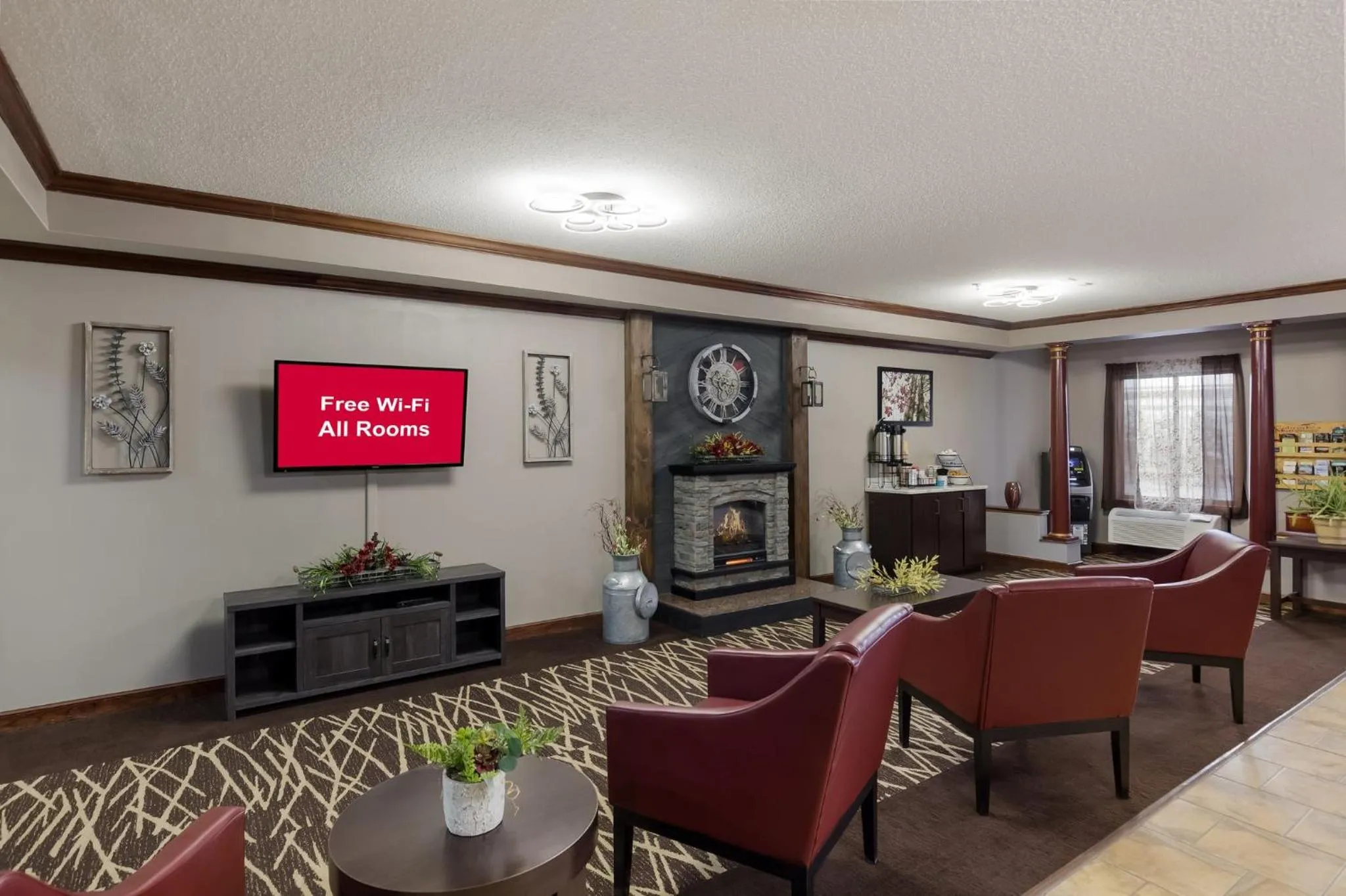 Lobby or reception in Red Roof Inn & Suites Bloomsburg - Mifflinville