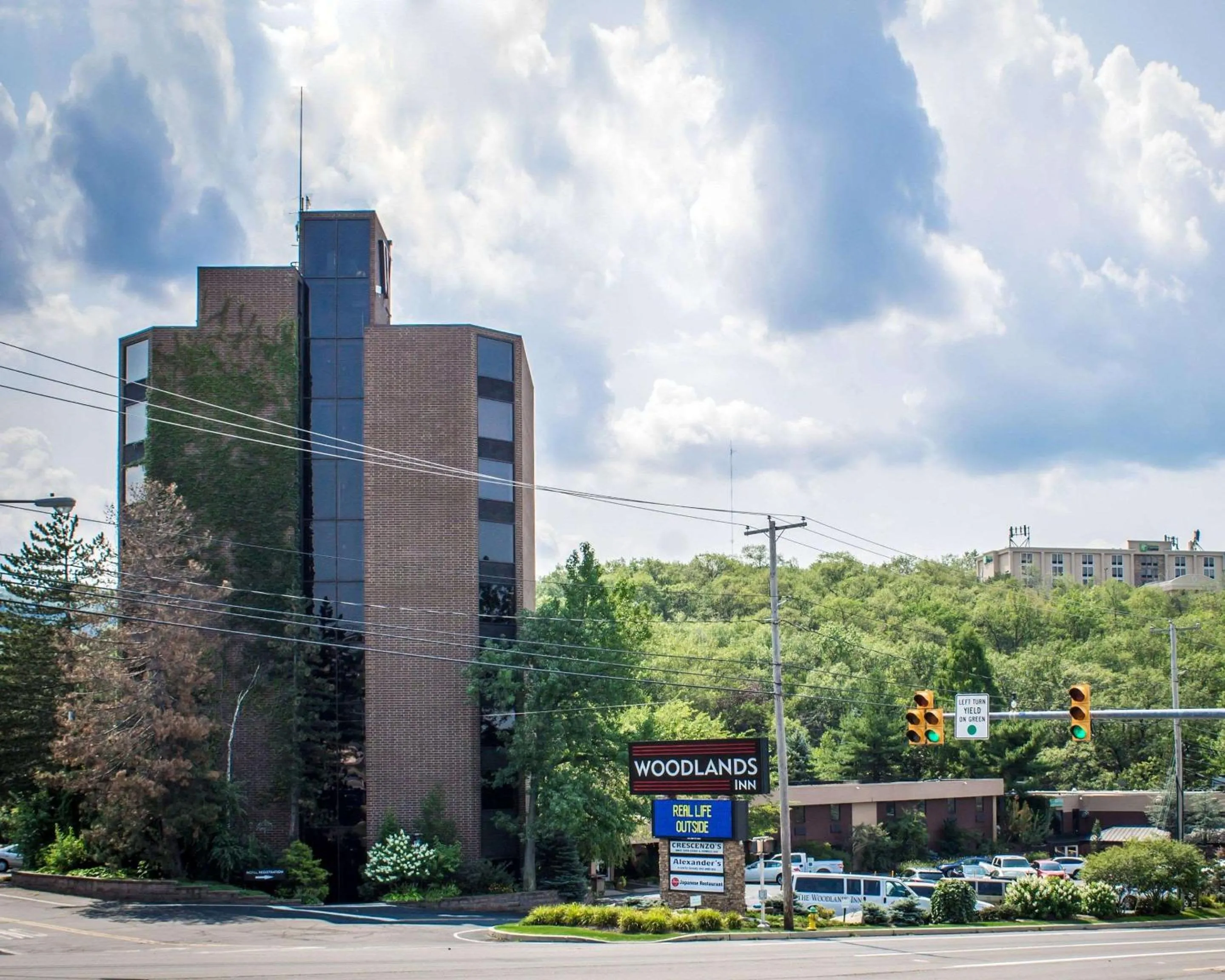 Property building in The Woodlands Inn