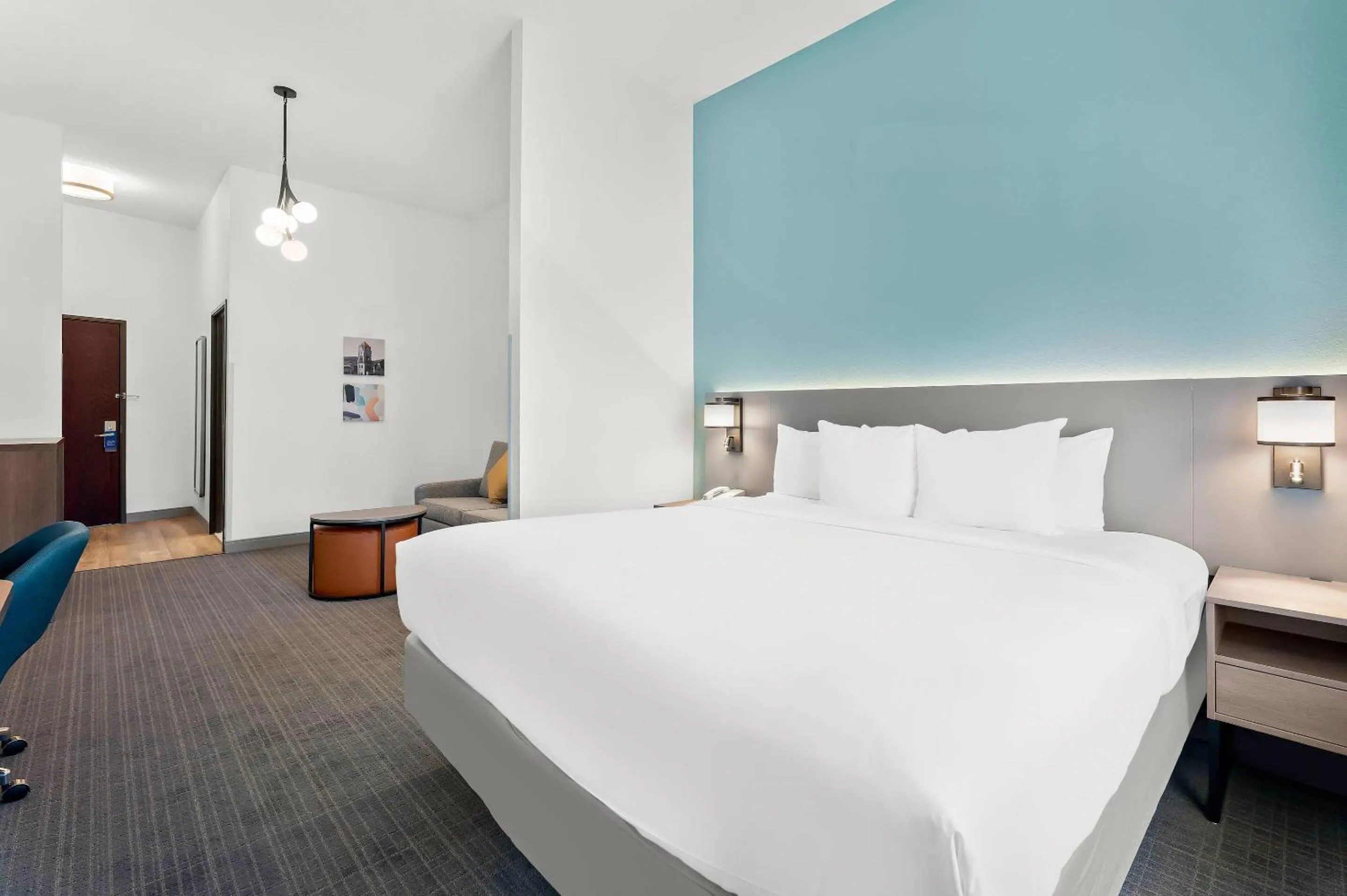 Bedroom, Bed in Comfort Inn & Suites Tunkhannock