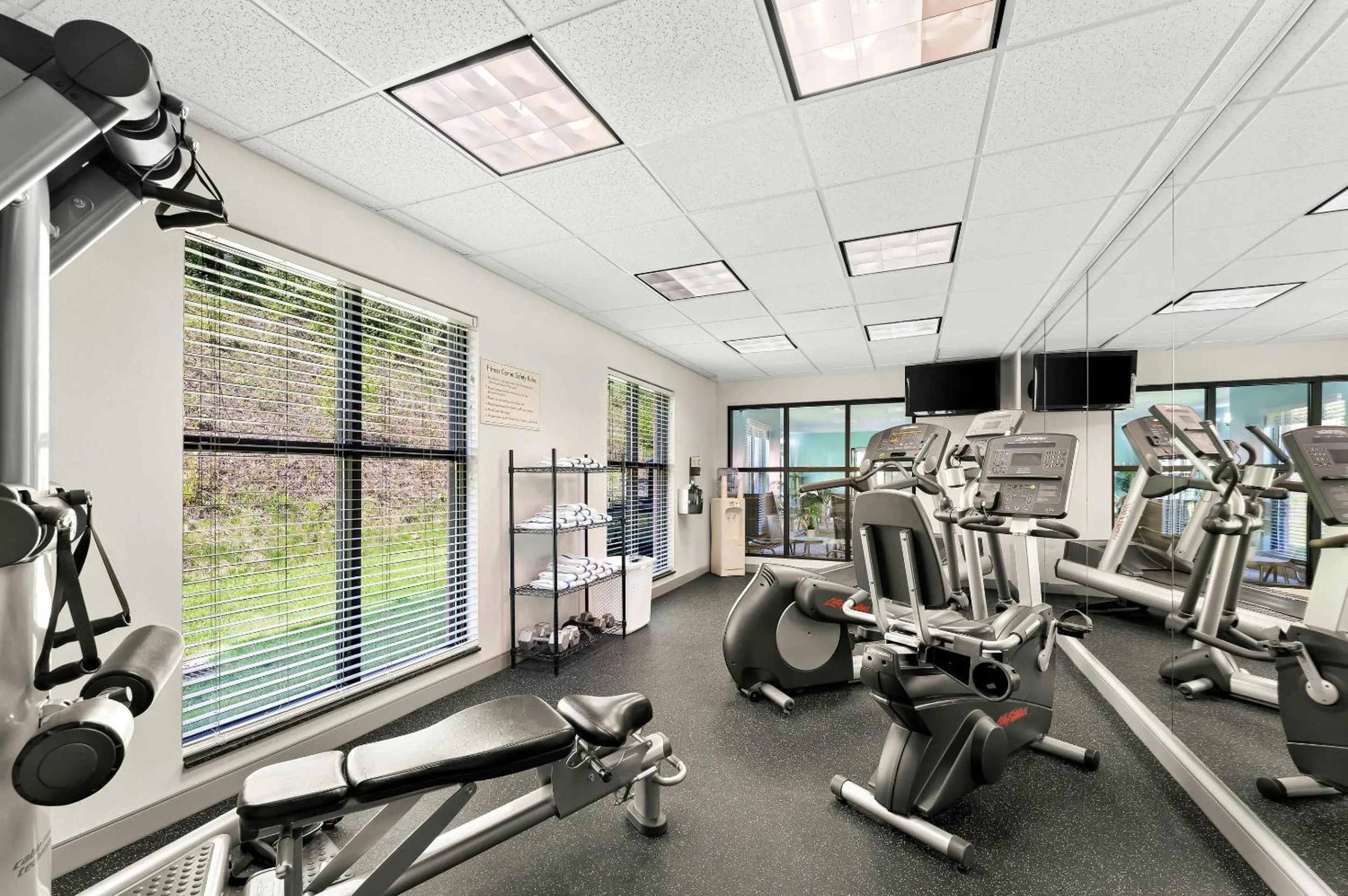 Fitness centre/facilities in Comfort Inn & Suites Tunkhannock